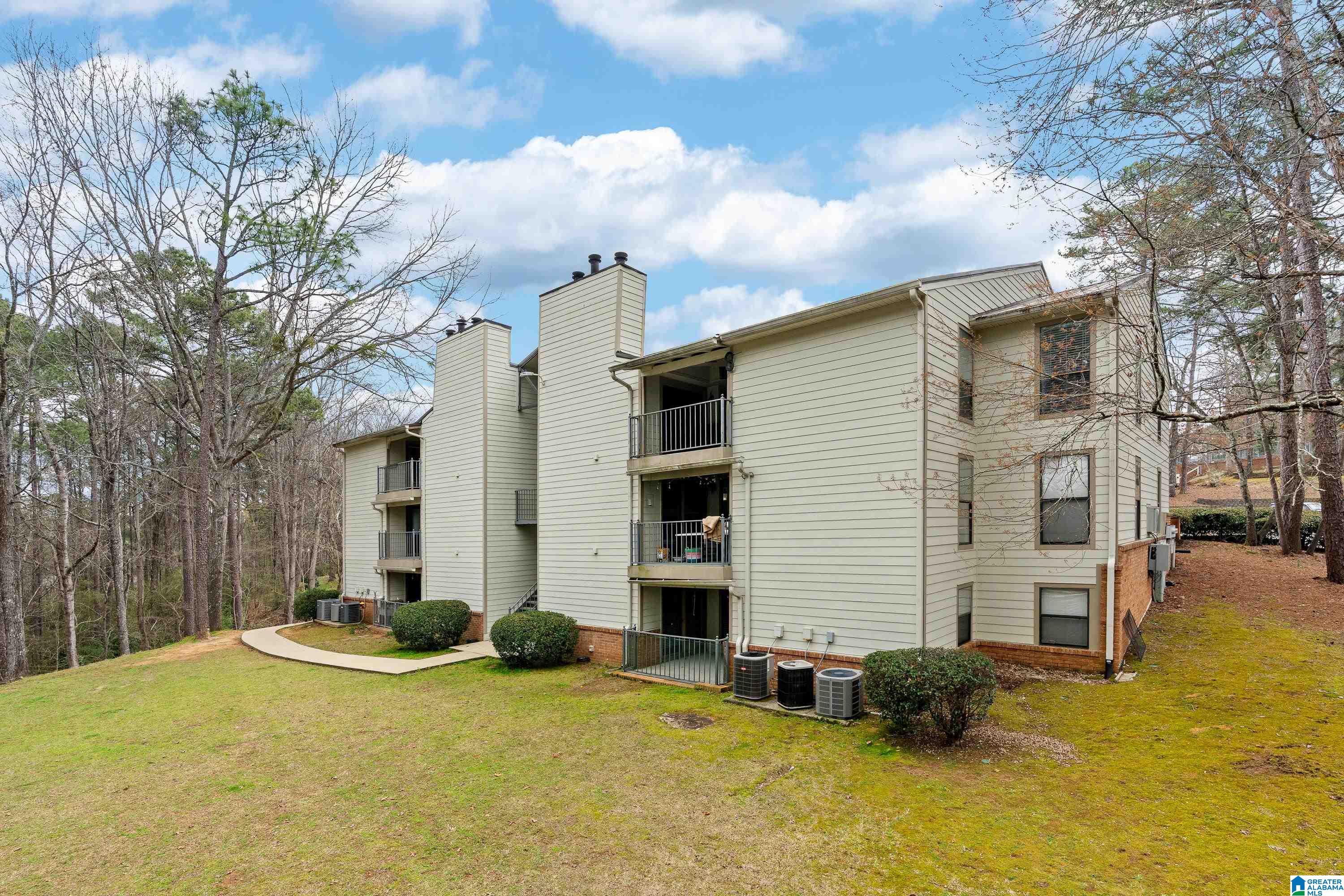 Homes for sale in Hoover, AL | 607 Gables Dr #607, Hoover, AL 35244 | MLS# 21445363