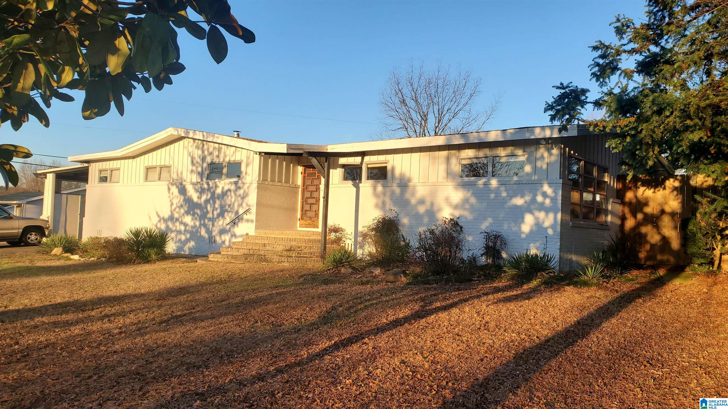 Homes for sale in Vestavia Hills, AL | 3024 Dolly Ridge Dr, Vestavia Hills, AL 35243 | MLS# 21445374