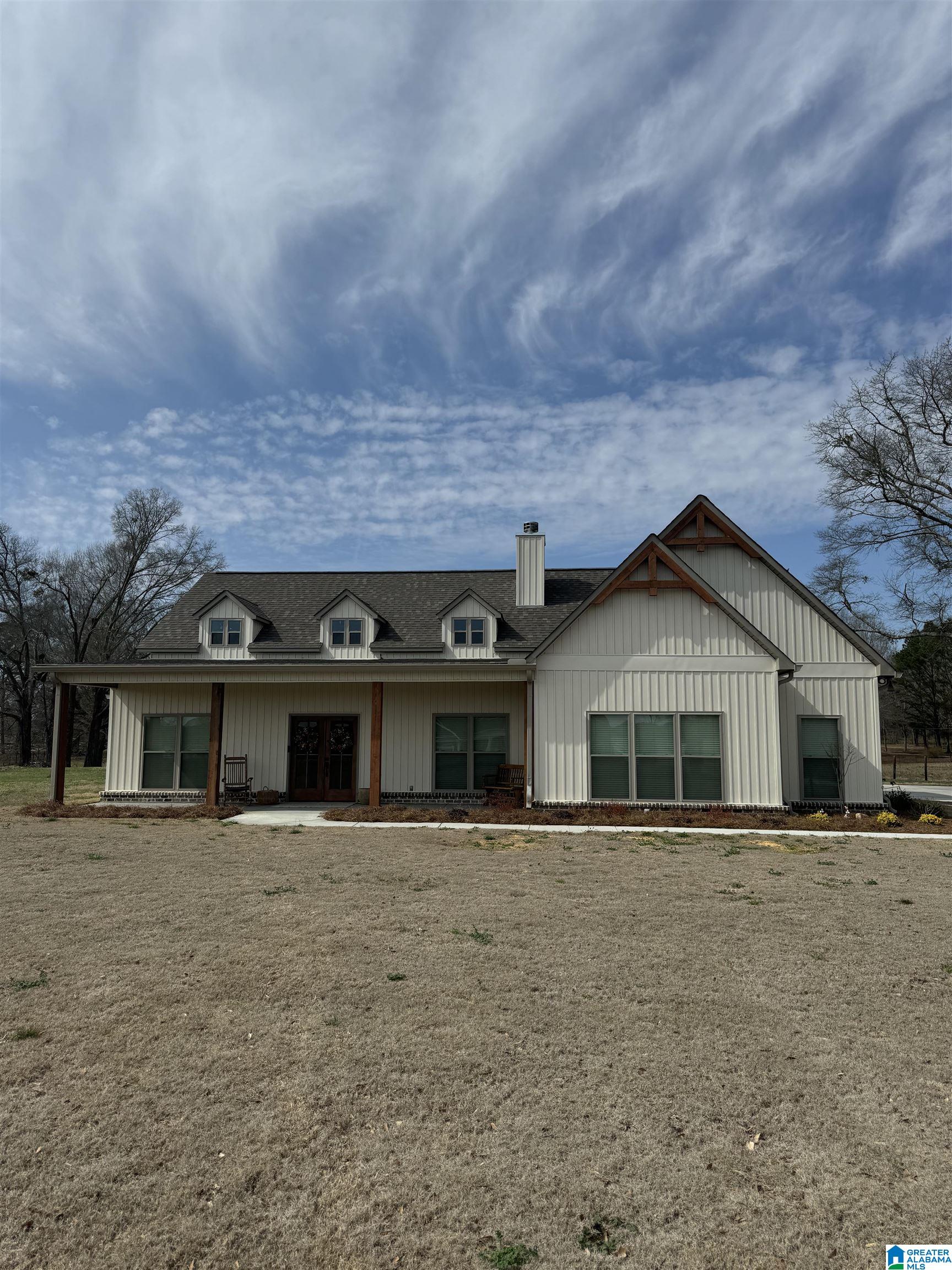 211 HARBOR LANE