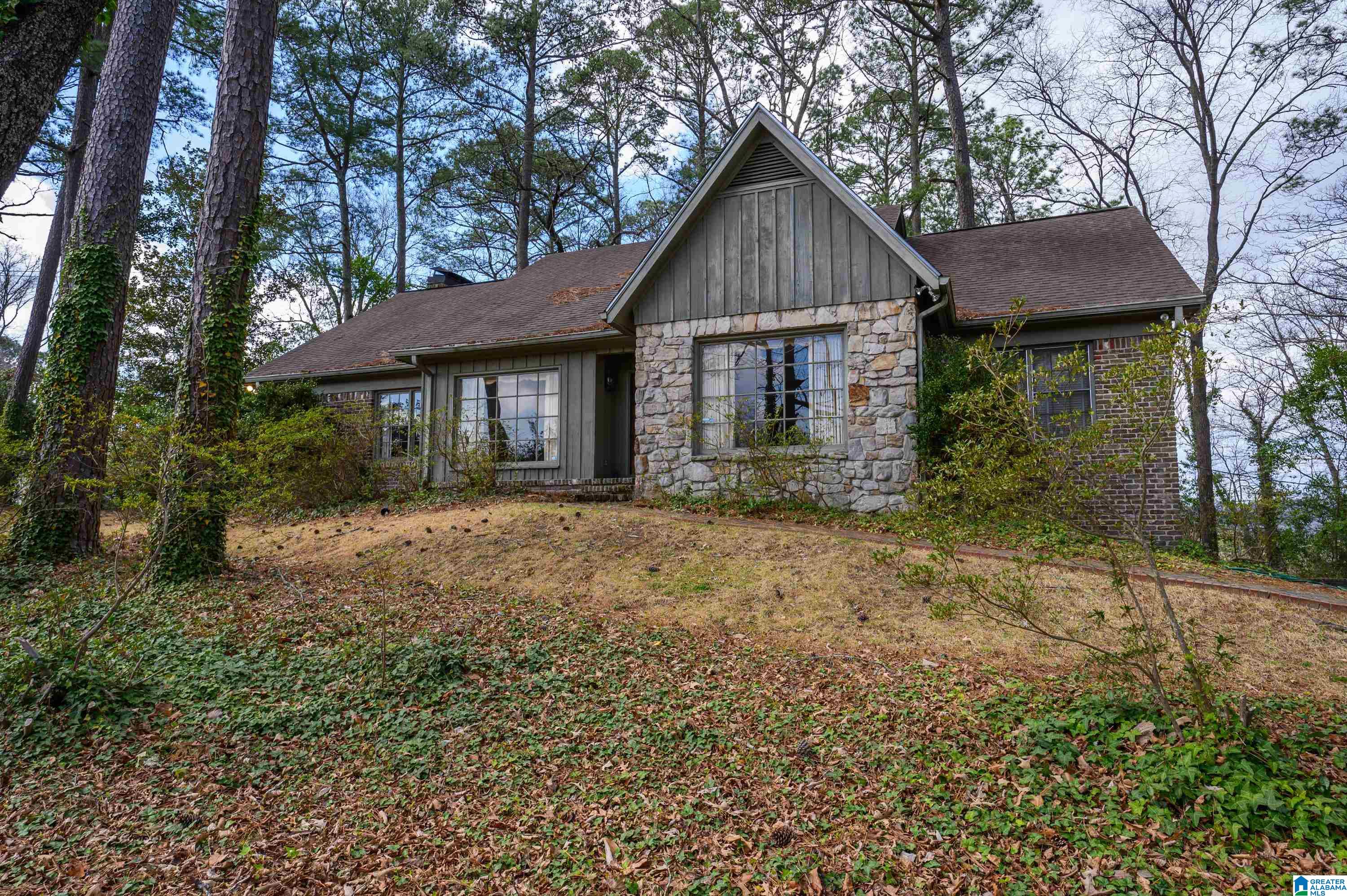 Homes for sale in Mountain Brook, AL | 4012 Old Leeds Ridge, Mountain Brook, AL 35213 | MLS# 21445406