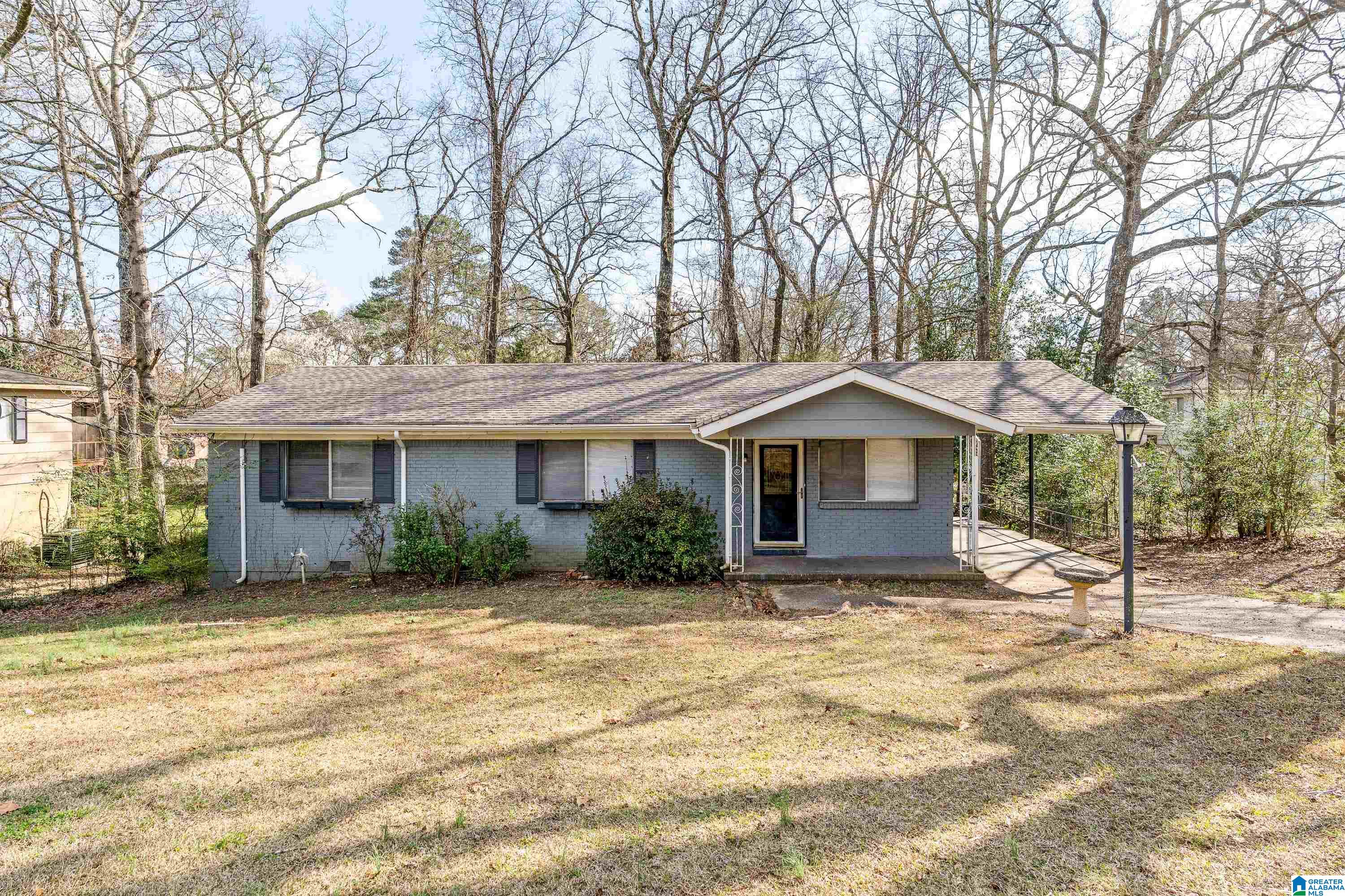 Homes for sale in Center Point, AL | 425 Nw 14Th Avenue, Center Point, AL 35215 | MLS# 21445407