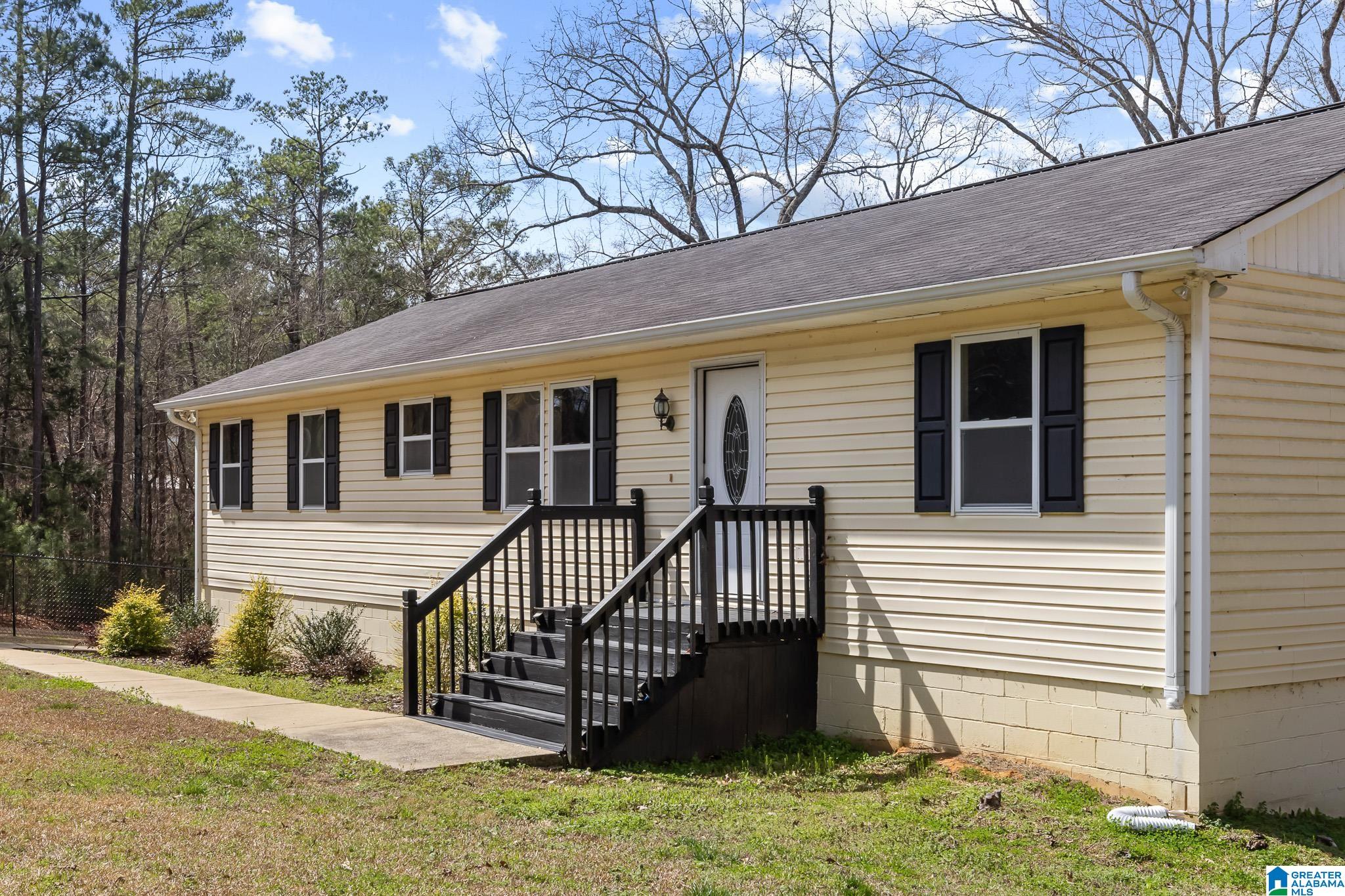 4th image of 145 N Lakeshore Dr, Talladega, AL 35160 | MLS# 21445417