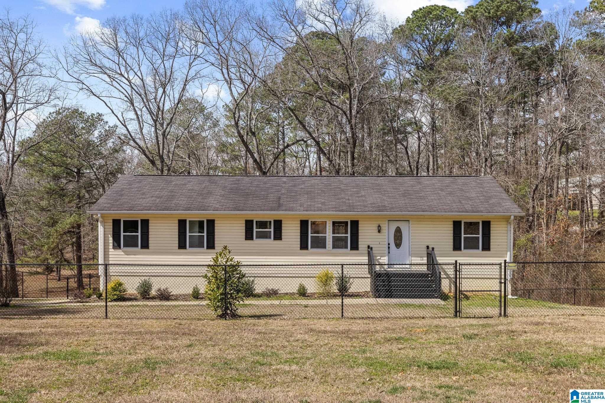 5th image of 145 N Lakeshore Dr, Talladega, AL 35160 | MLS# 21445417