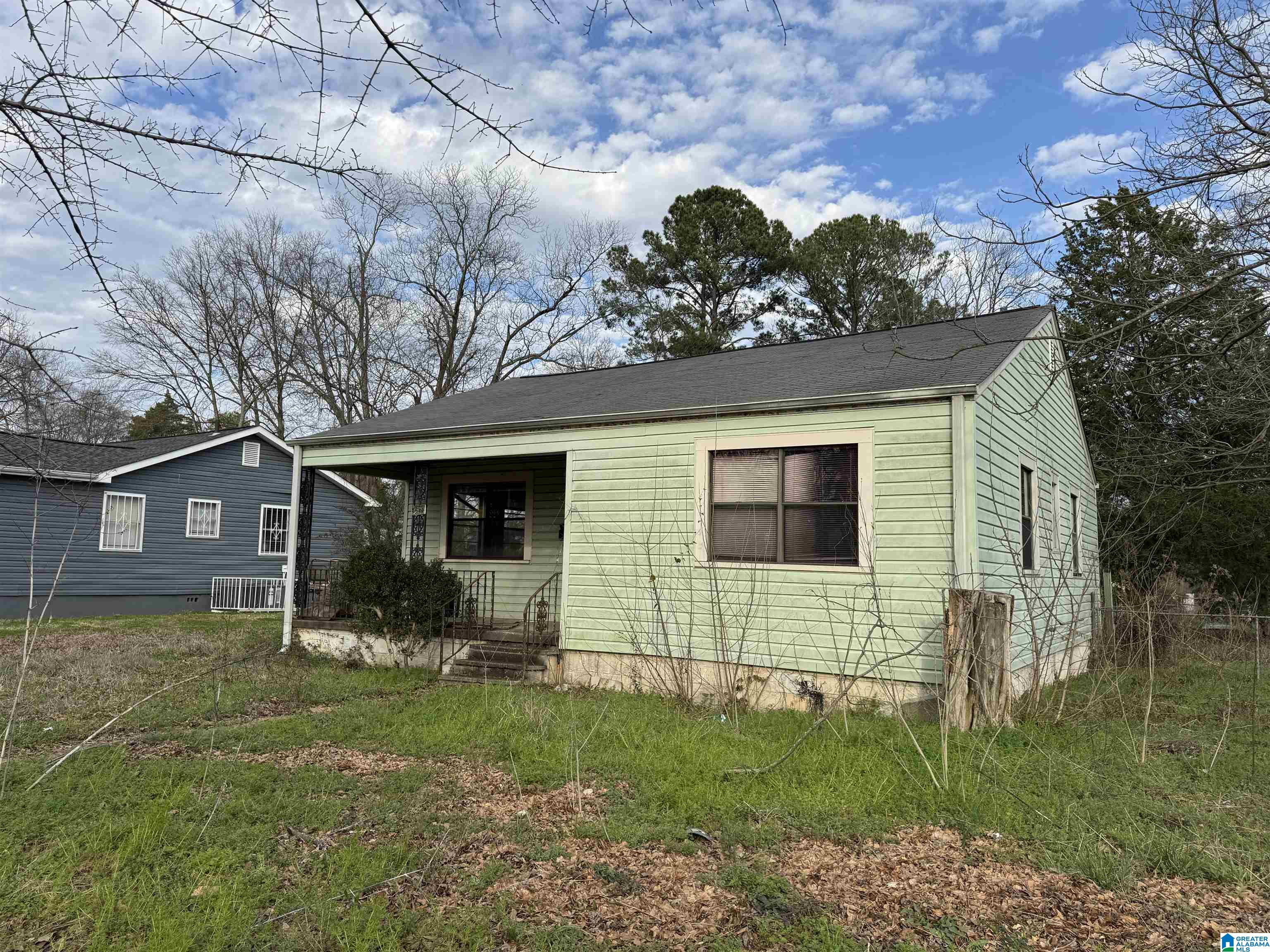 Homes for sale in Birmingham, AL | 5625 Avenue Q, Birmingham, AL 35208 | MLS# 21445476