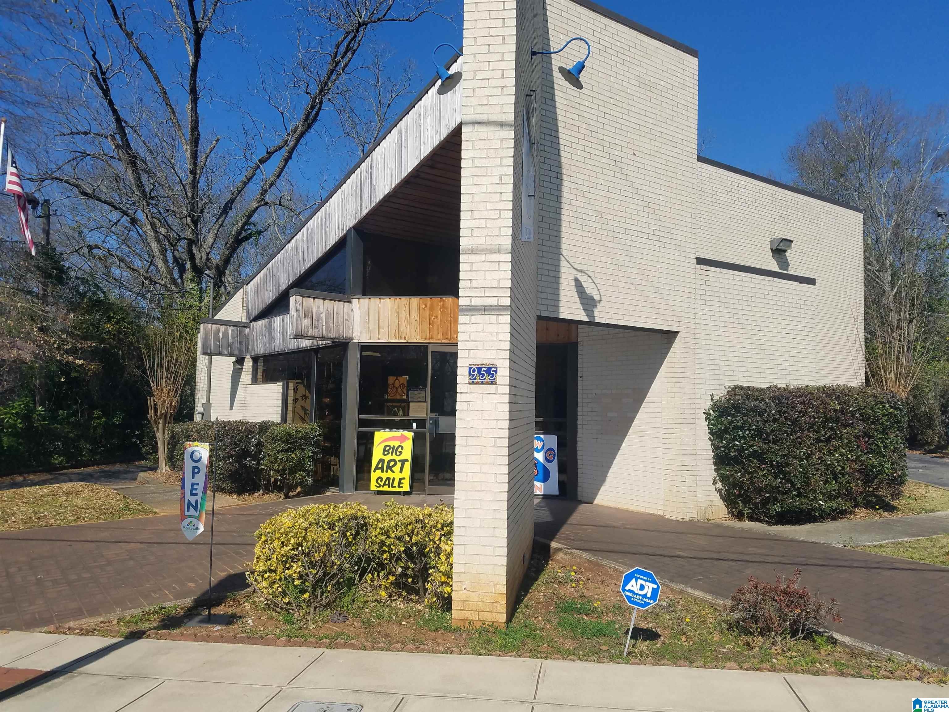 955 MAIN STREET