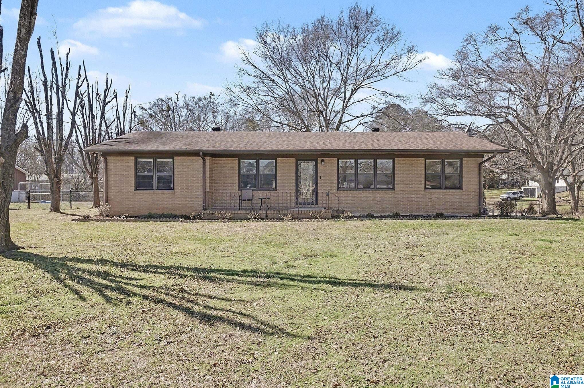3rd image of 1232 Mansfield Avenue, Gardendale, AL 35071 | MLS# 21445507