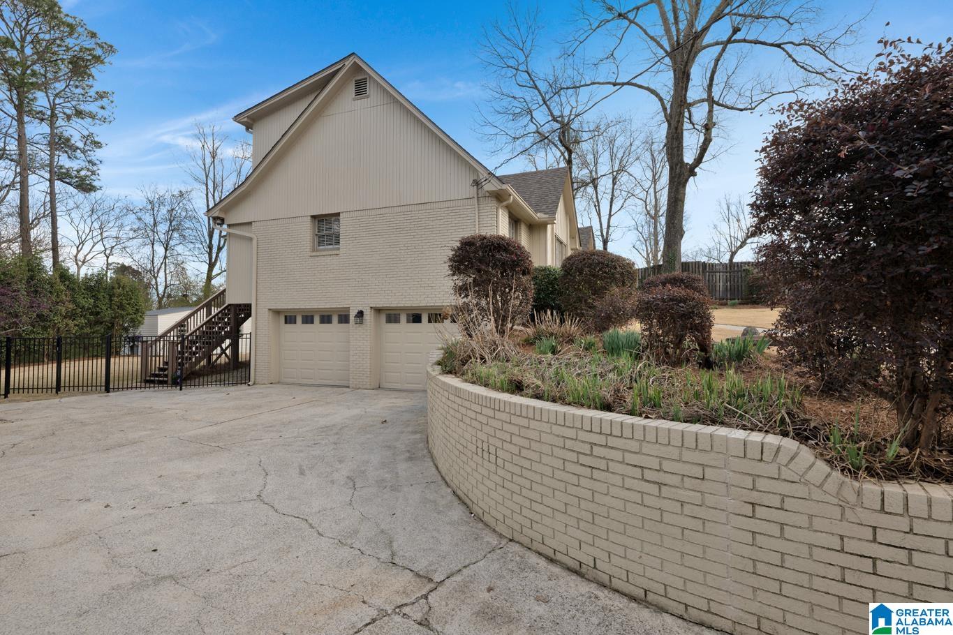 Homes for sale in Vestavia Hills, AL | 3851 Wooten Dr, Vestavia Hills, AL 35243 | MLS# 21445517