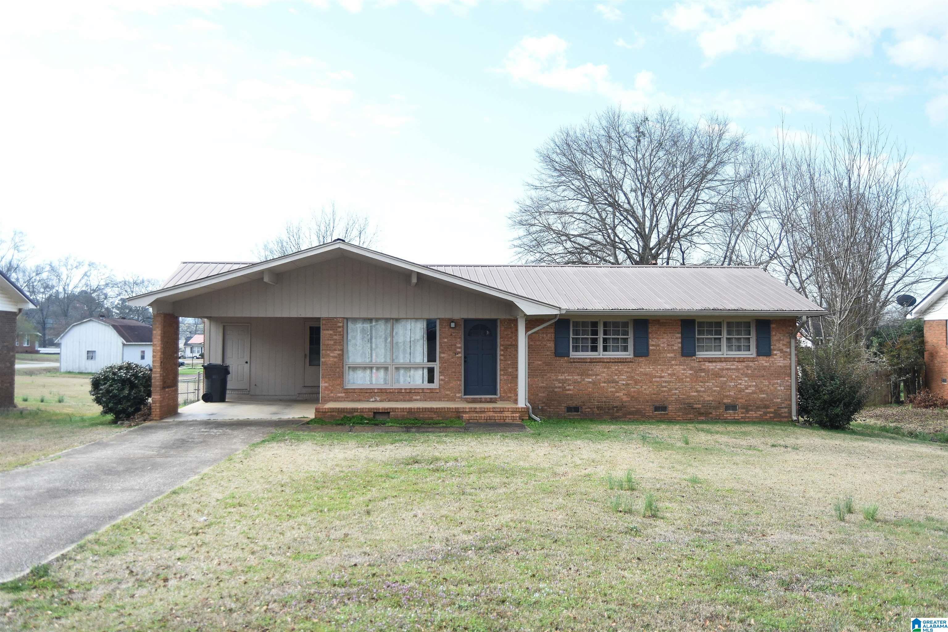 Homes for sale in Weaver, AL | 1220 Louise Dr, Weaver, AL 36277 | MLS# 21445576