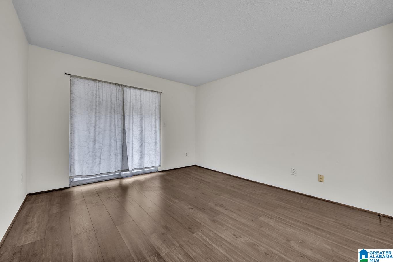 Homes for sale in Birmingham, AL | 411 Skyview Dr #E, Birmingham, AL 35209 | MLS# 21445621