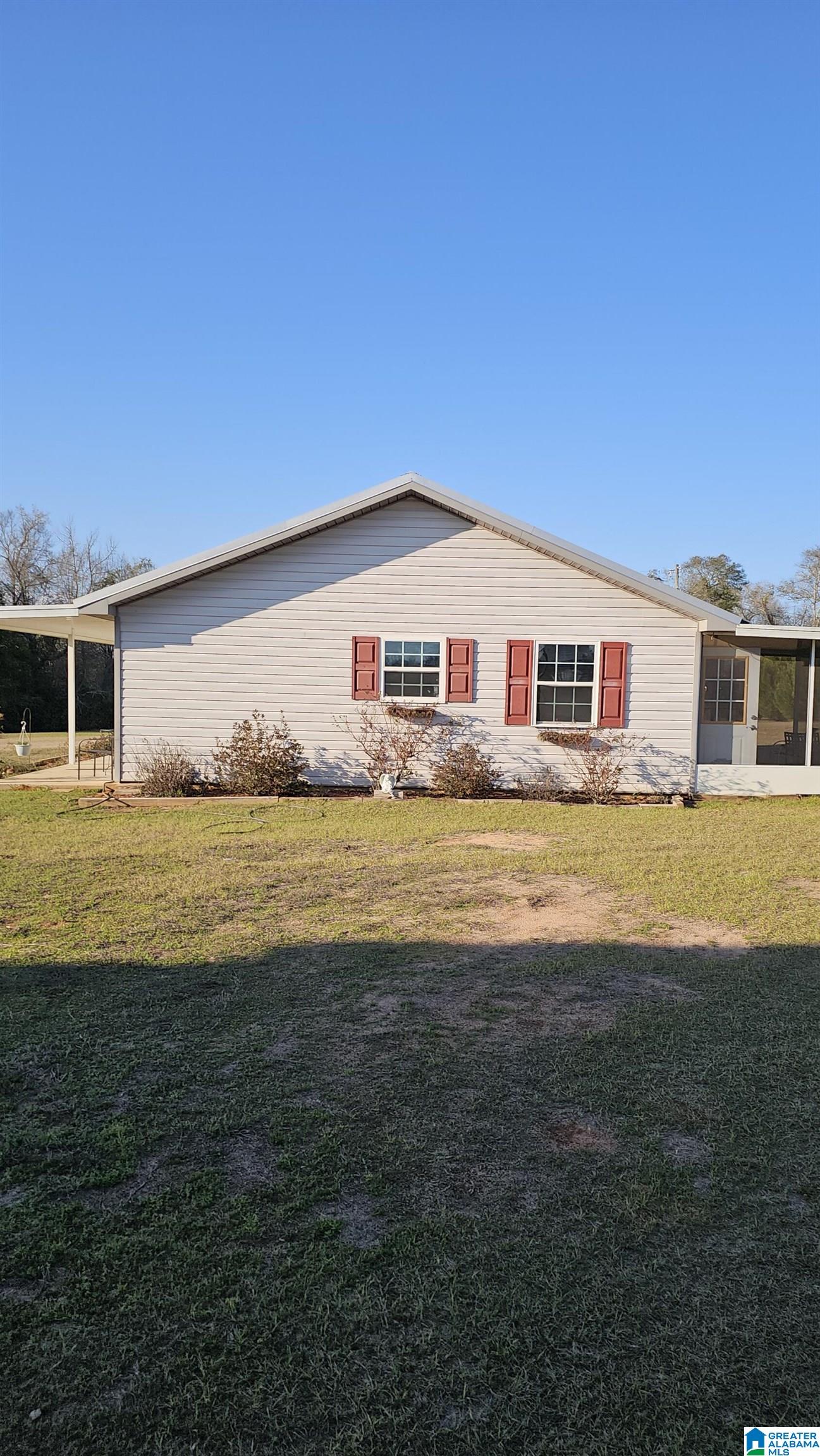 Homes for sale in Headland, AL | 2639 County Road 6, Headland, AL 36345 | MLS# 21445647