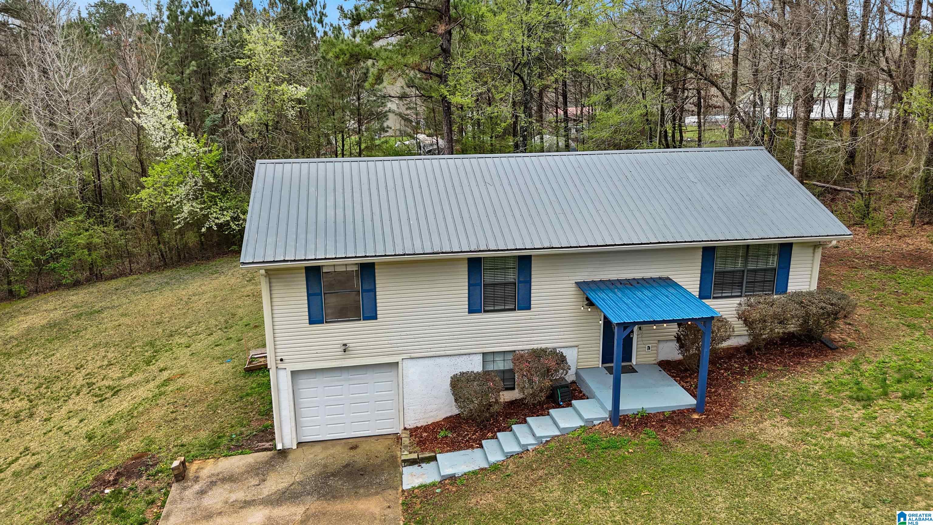 Homes for sale in Woodstock, AL | 122 Cowley Dr, Woodstock, AL 35188 | MLS# 21445660