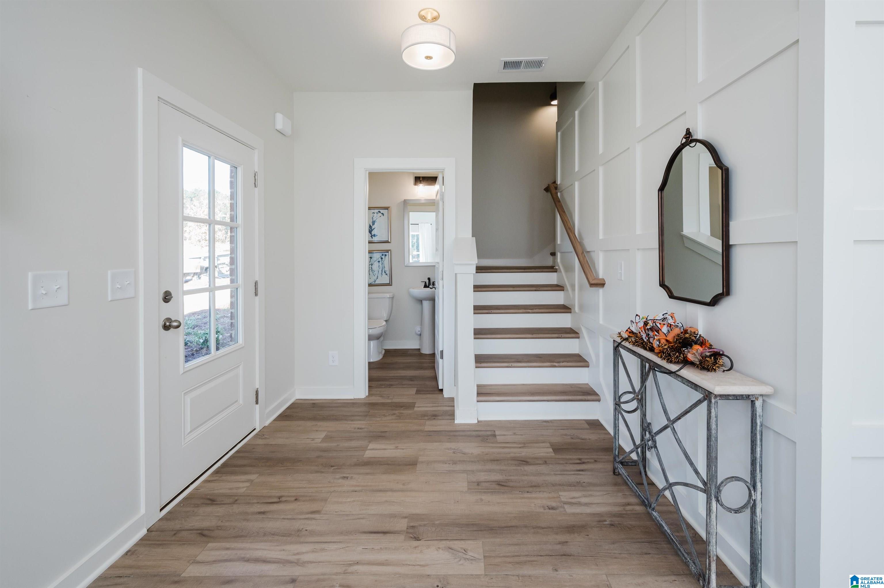 Photo 4 of Townhouse for sale at 1001 Grand River Blvd W, Leeds, AL 35094 | MLS# 21445680 | Listing updated on 2026-04-20