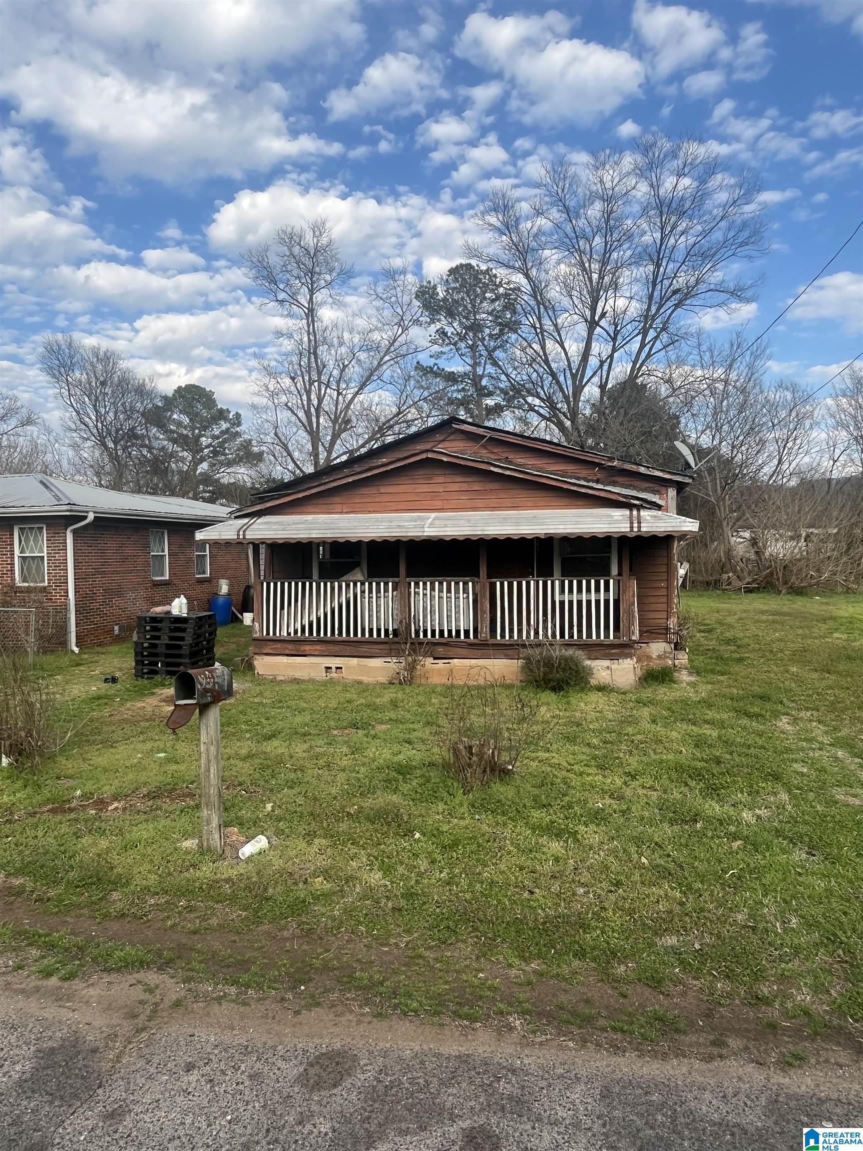 Homes for sale in Birmingham, AL | 3317 46th Street Sw, Birmingham, AL 35221 | MLS# 21445716