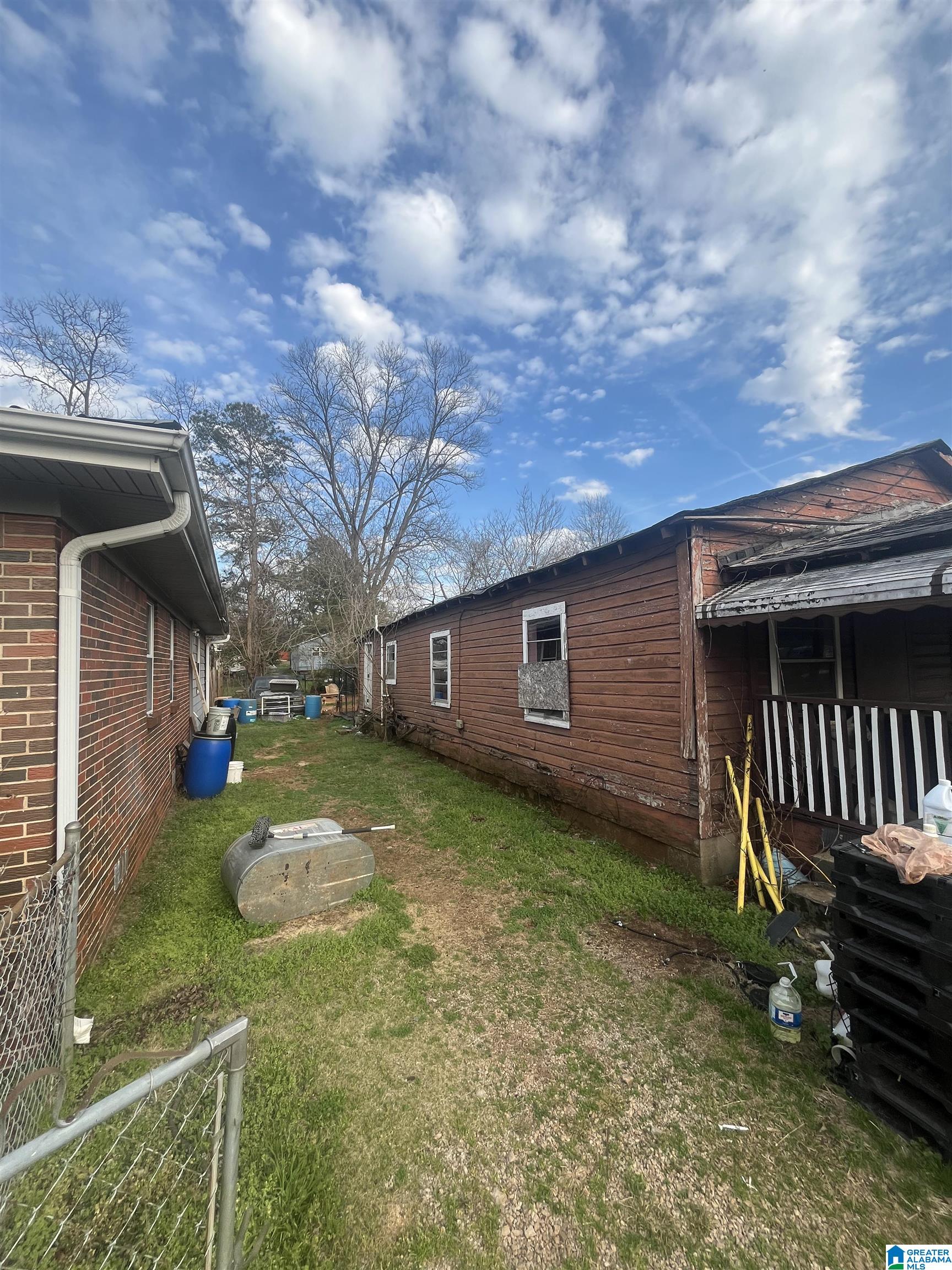 Homes for sale in Birmingham, AL | 3317 46th Street Sw, Birmingham, AL 35221 | MLS# 21445716