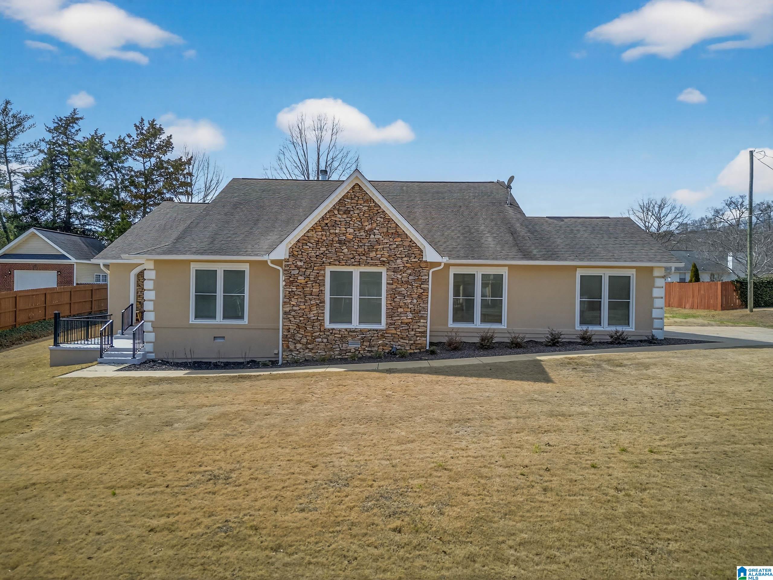 4656 AMBERWOOD DRIVE
