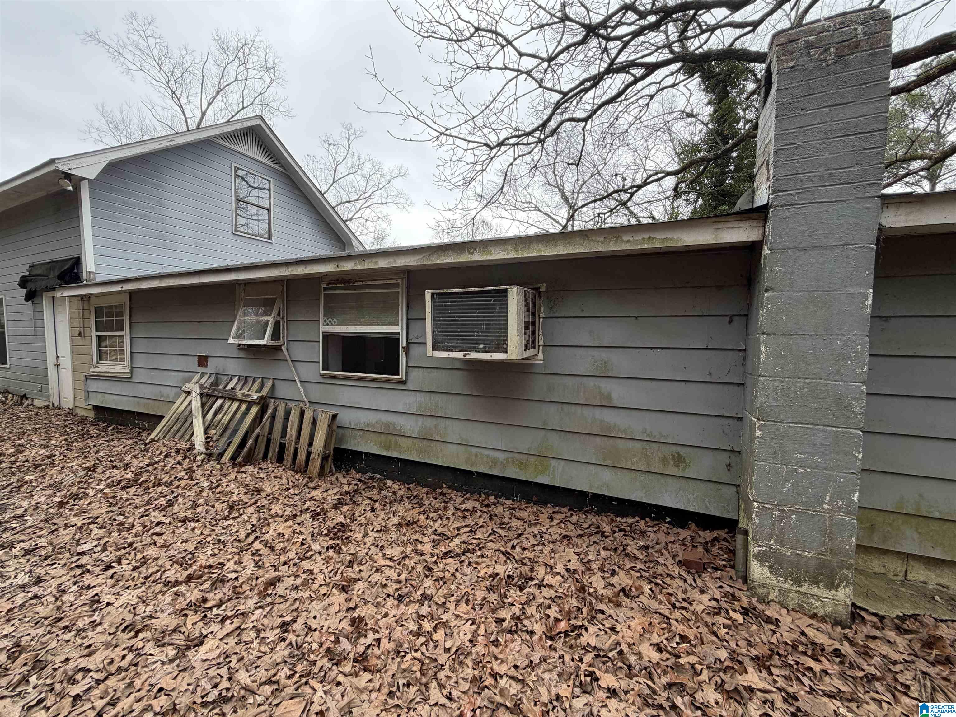 Homes for sale in Oneonta, AL | 512 7th Avenue E, Oneonta, AL 35121 | MLS# 21445721