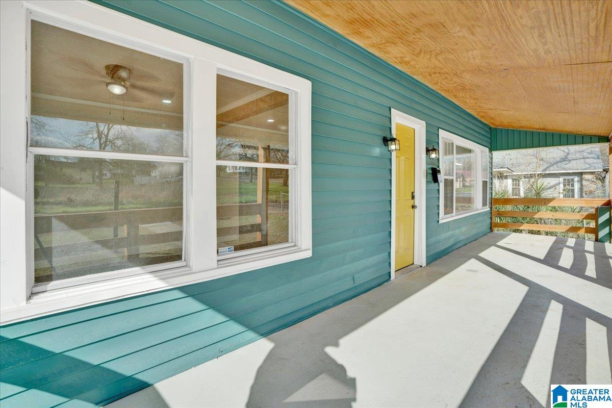 Homes for sale in Birmingham, AL | 2908 Dawson Avenue Sw, Birmingham, AL 35211 | MLS# 21445748