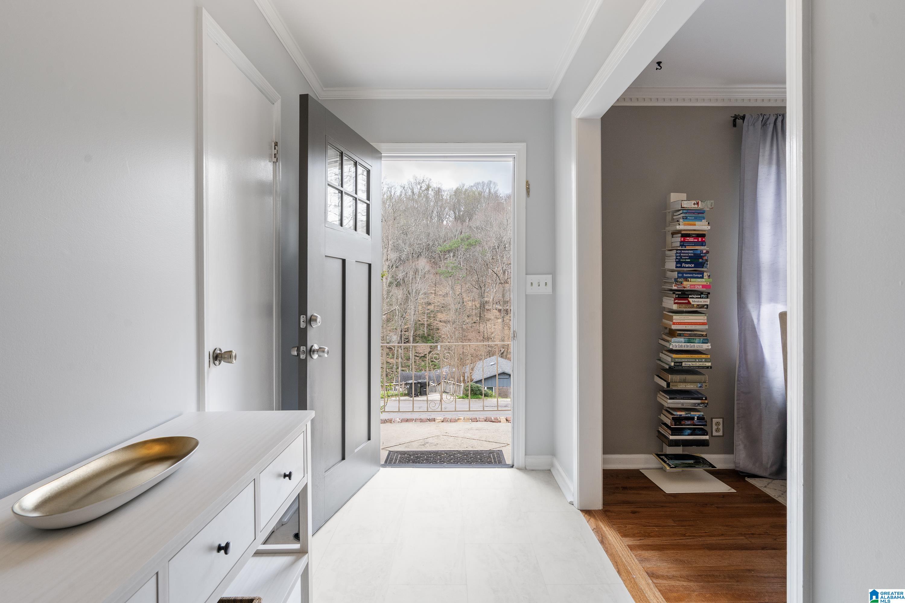 Homes for sale in Vestavia Hills, AL | 2309 Pine Crest Dr, Vestavia Hills, AL 35216 | MLS# 21445757