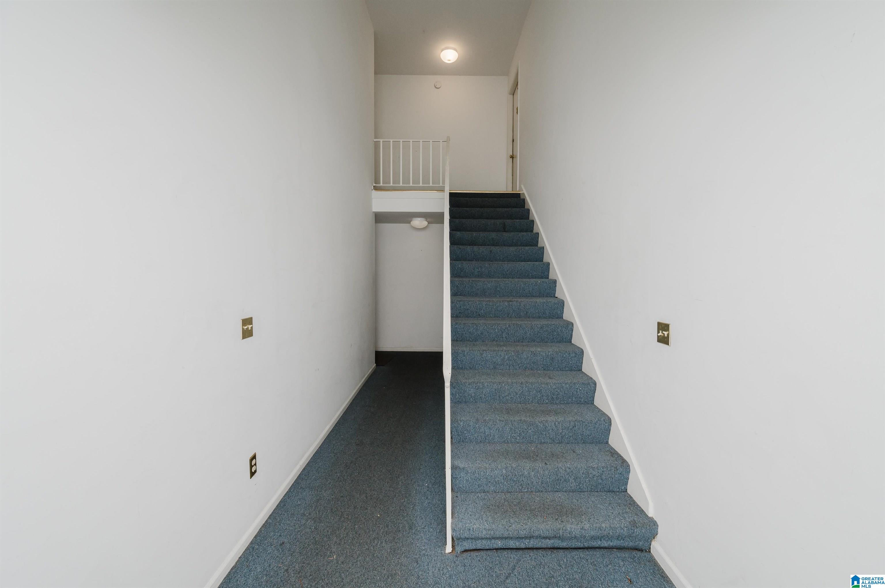 Homes for sale in Vestavia Hills, AL | 2100 Montreat Lane #2100-B, Vestavia Hills, AL 35216 | MLS# 21445767