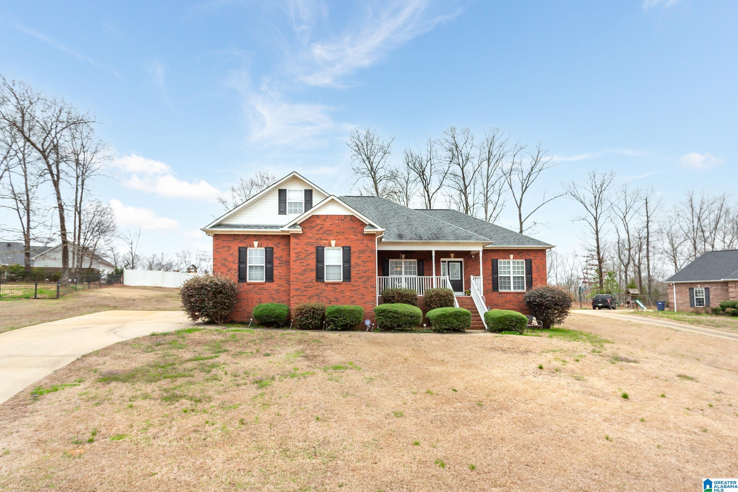Homes for sale in Riverside, AL | 625 Creek Ridge Dr, Riverside, AL 35135 | MLS# 21445840