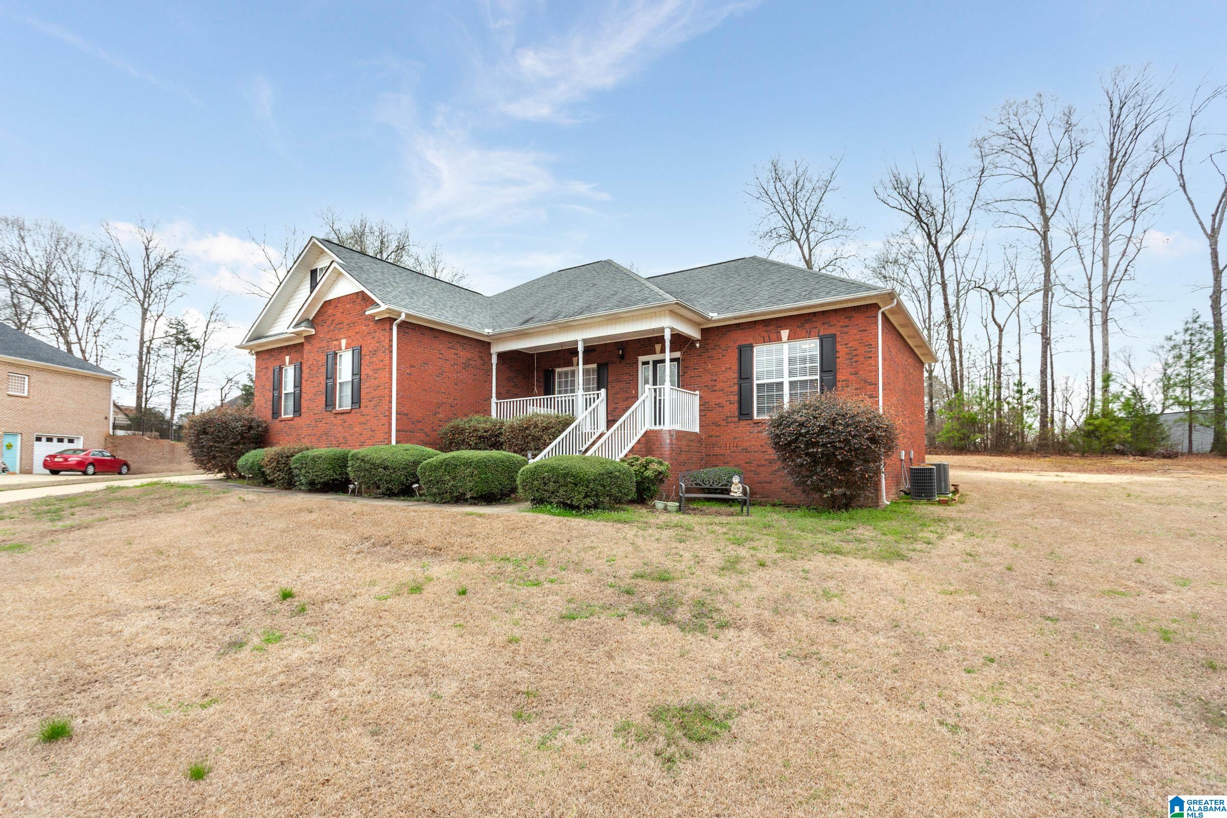 Homes for sale in Riverside, AL | 625 Creek Ridge Dr, Riverside, AL 35135 | MLS# 21445840