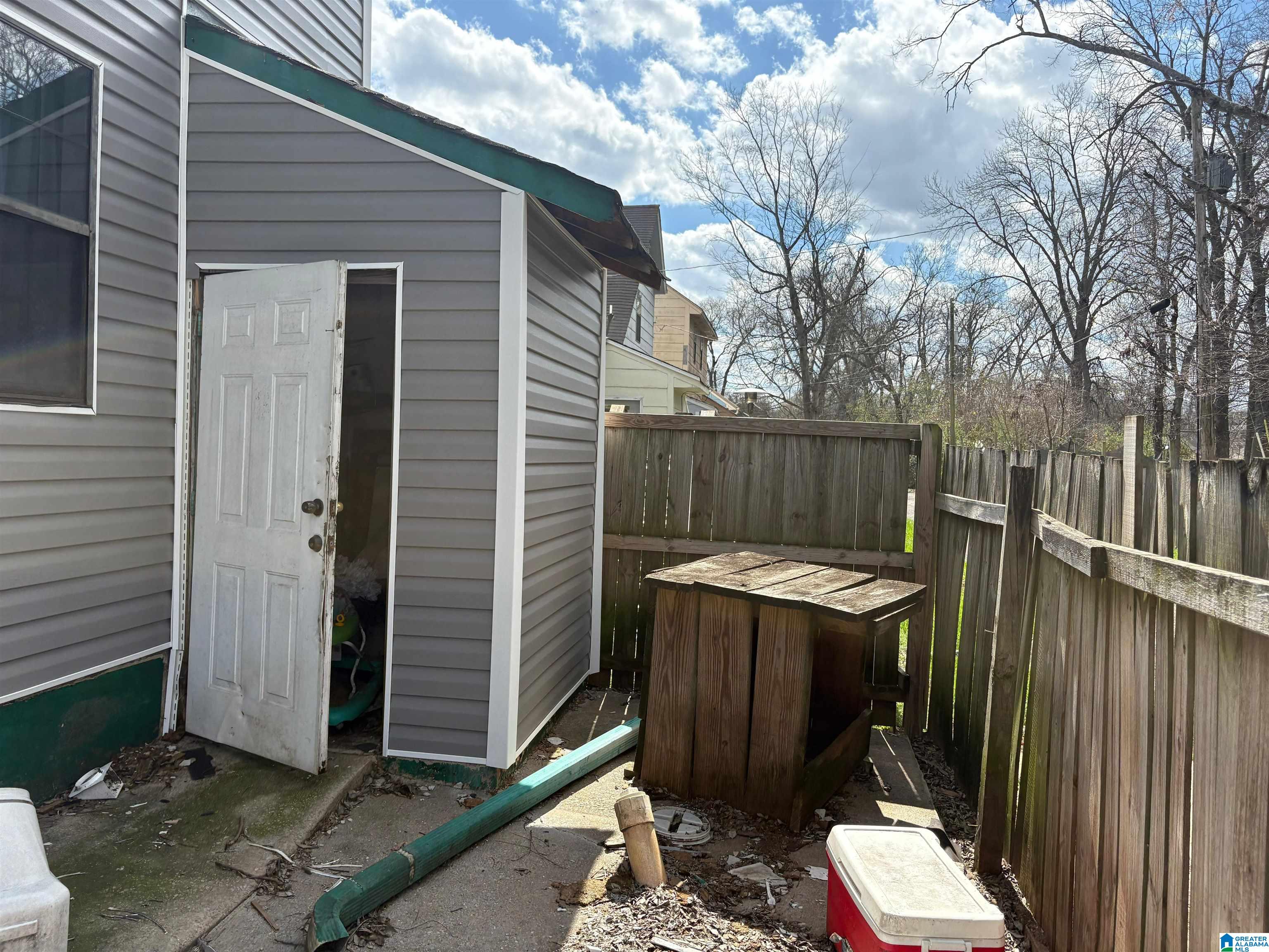 Homes for sale in Birmingham, AL | 990 52Nd Way N, Birmingham, AL 35212 | MLS# 21445893