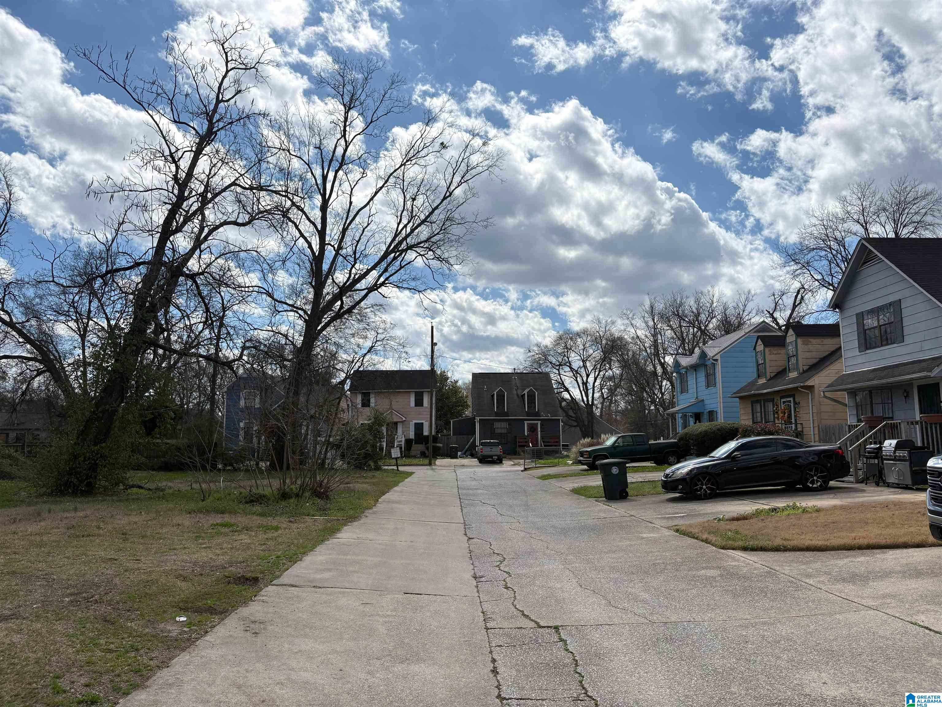 Homes for sale in Birmingham, AL | 990 52Nd Way N, Birmingham, AL 35212 | MLS# 21445893