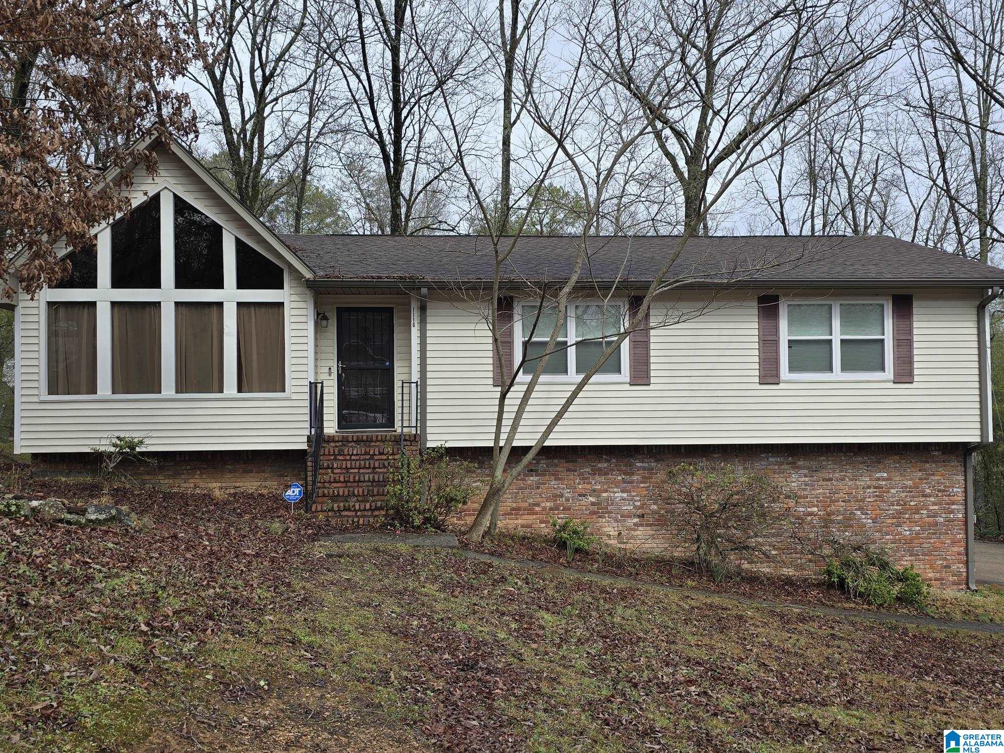 Homes for sale in Birmingham, AL | 1116 Ladonna Dr, Birmingham, AL 35235 | MLS# 21445908
