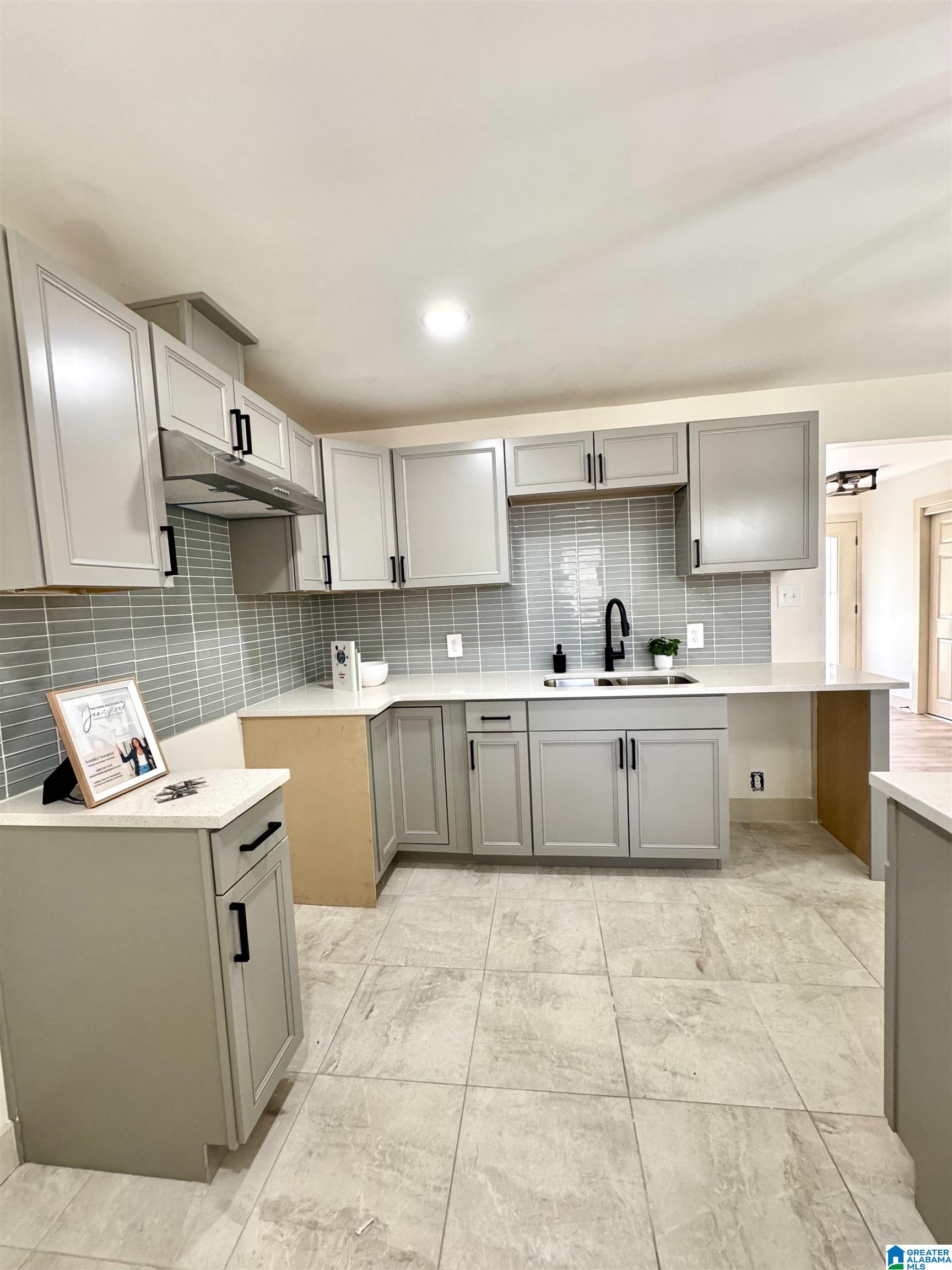 Homes for sale in Birmingham, AL | 3094 Wenonah Park Road Sw, Birmingham, AL 35211 | MLS# 21445938