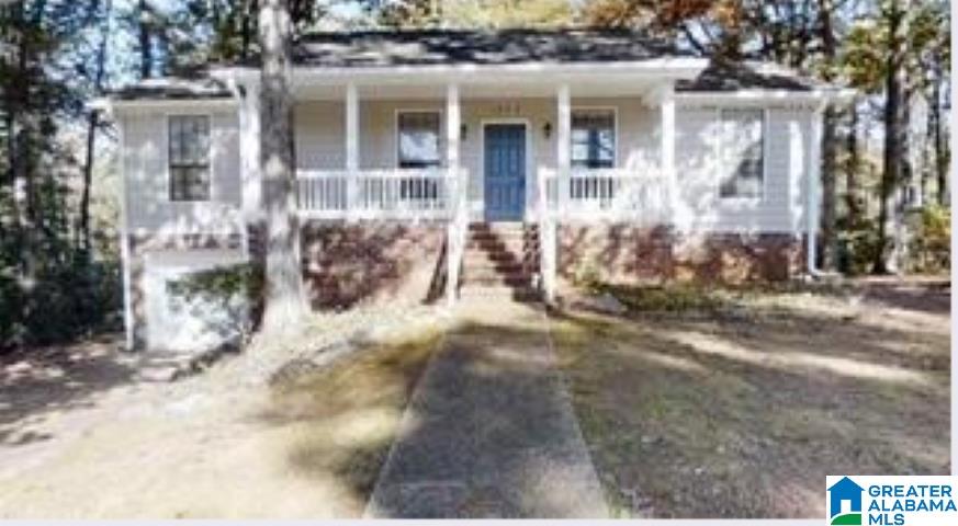 Homes for sale in Birmingham, AL | 1533 Shagbark Circle, Birmingham, AL 35235 | MLS# 21445950