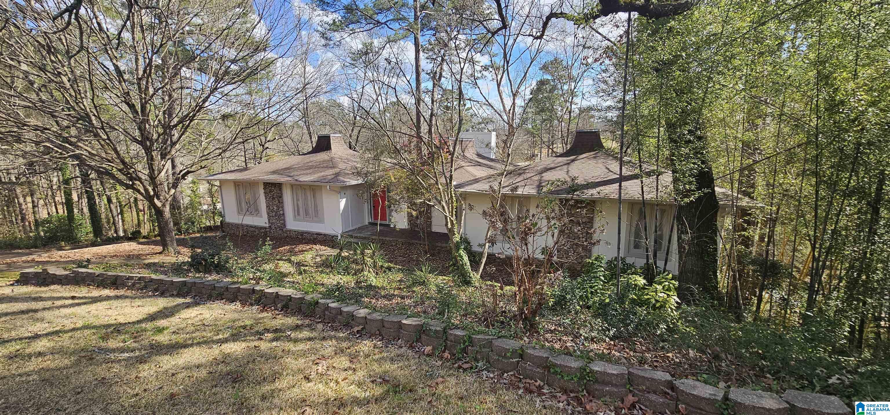 3rd image of 2624 Creekview Dr, Hoover, AL 35226 | MLS# 21445989