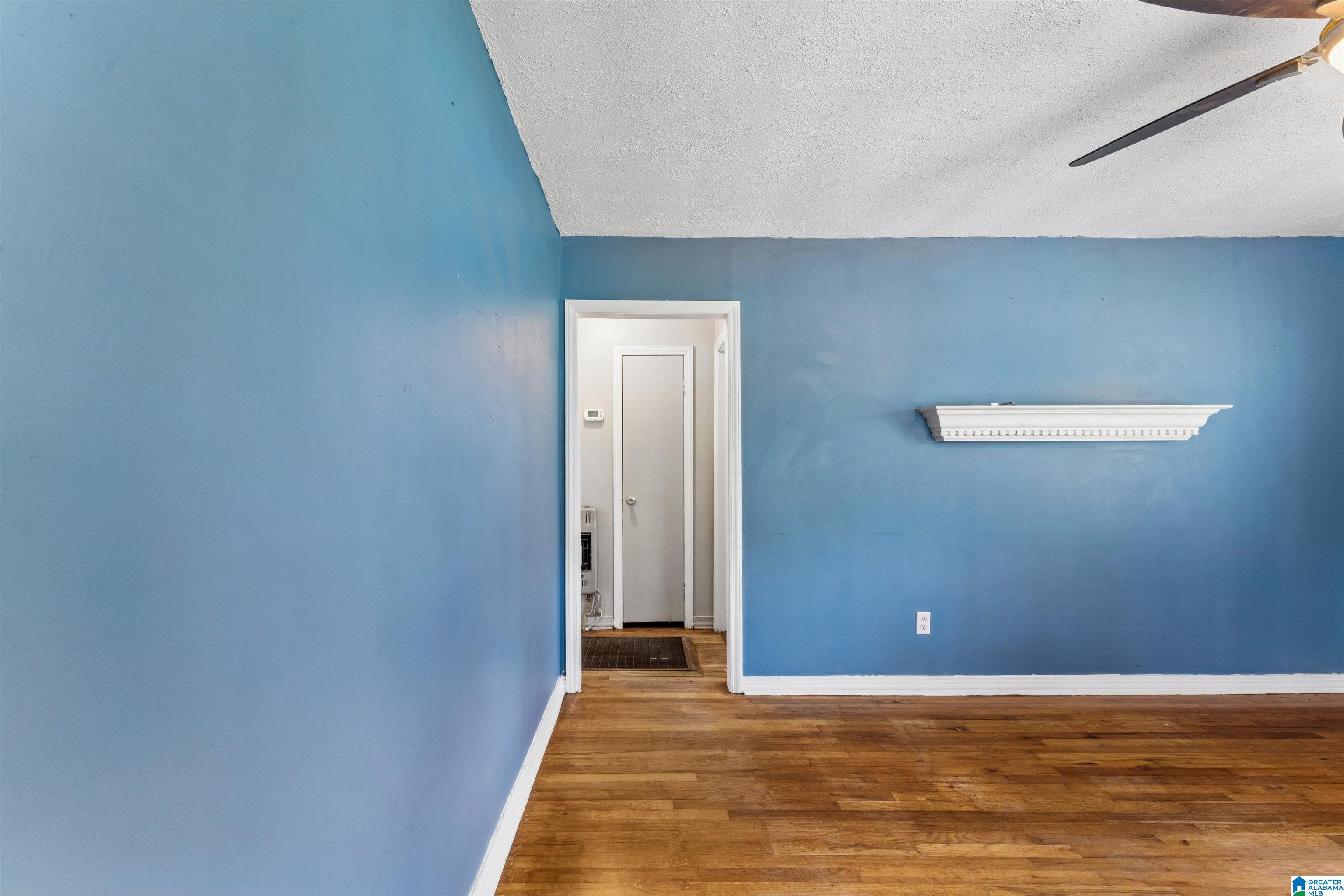Photo 4 of Single Family Residence at 405 Blackmon Cir, Adamsville, AL 35005 | MLS# 21446037 |  | Sold on 2026-05-29