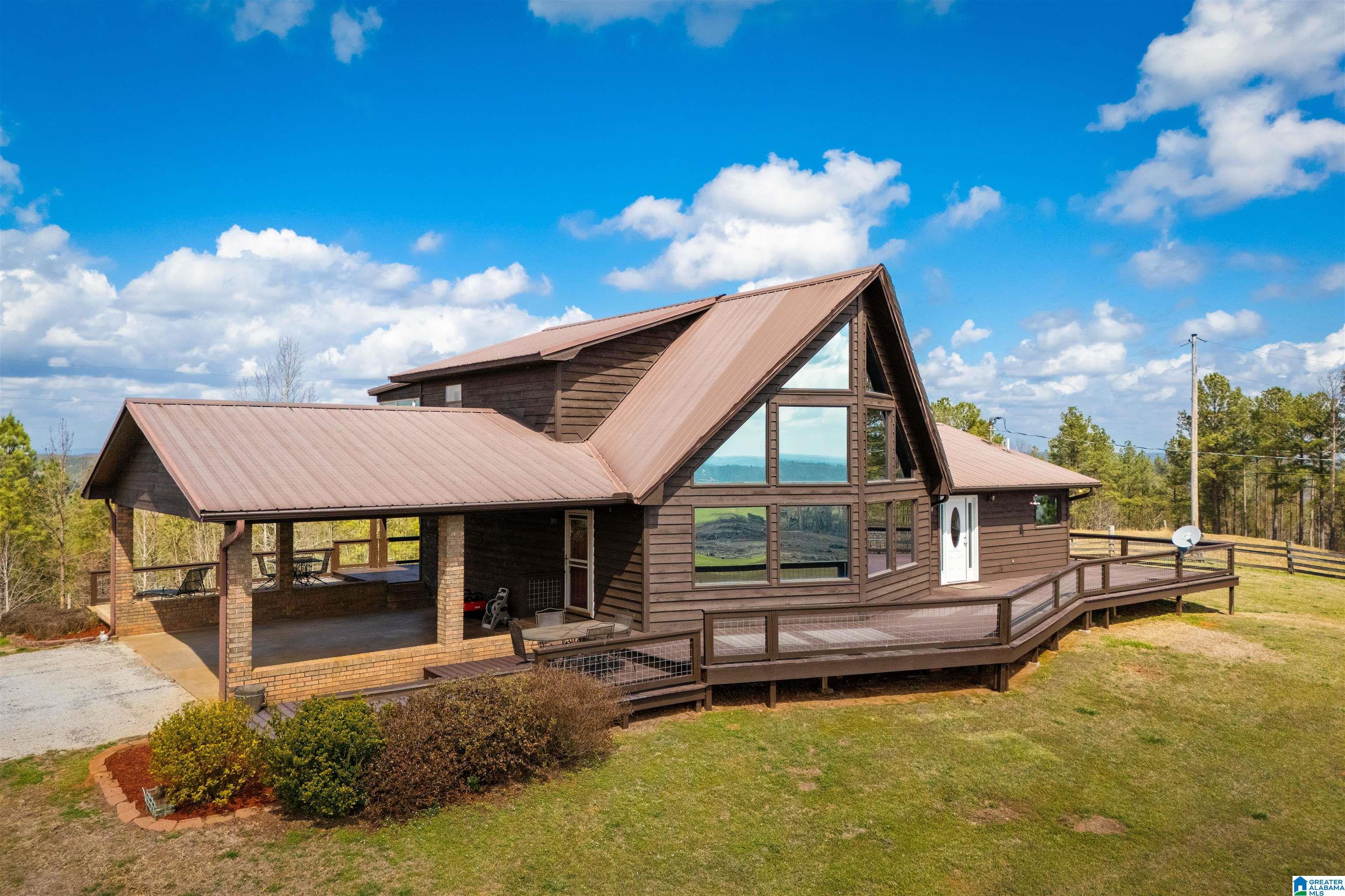 Homes for sale in Wadley, AL | 1797 County Road 15, Wadley, AL 36276 | MLS# 21446073