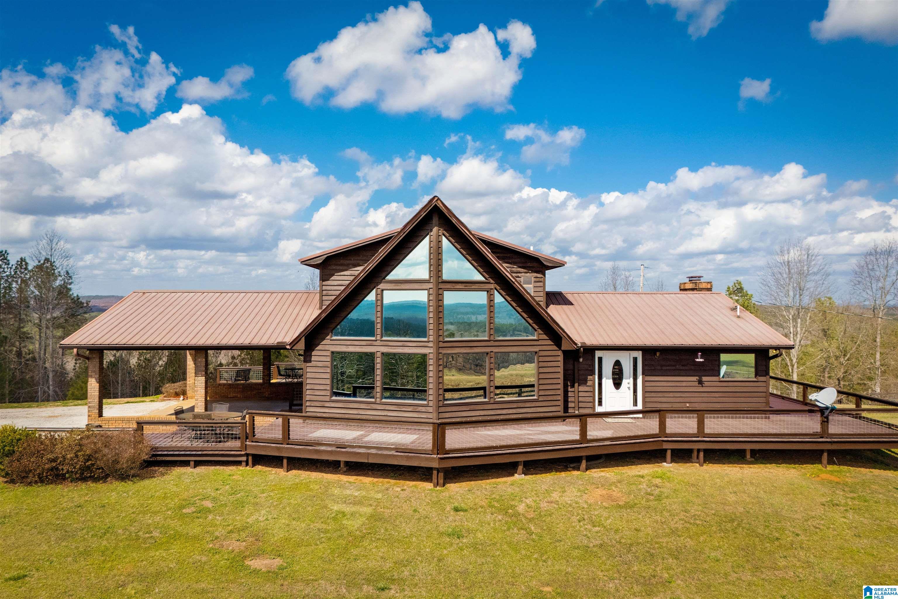 Homes for sale in Wadley, AL | 1797 County Road 15, Wadley, AL 36276 | MLS# 21446073