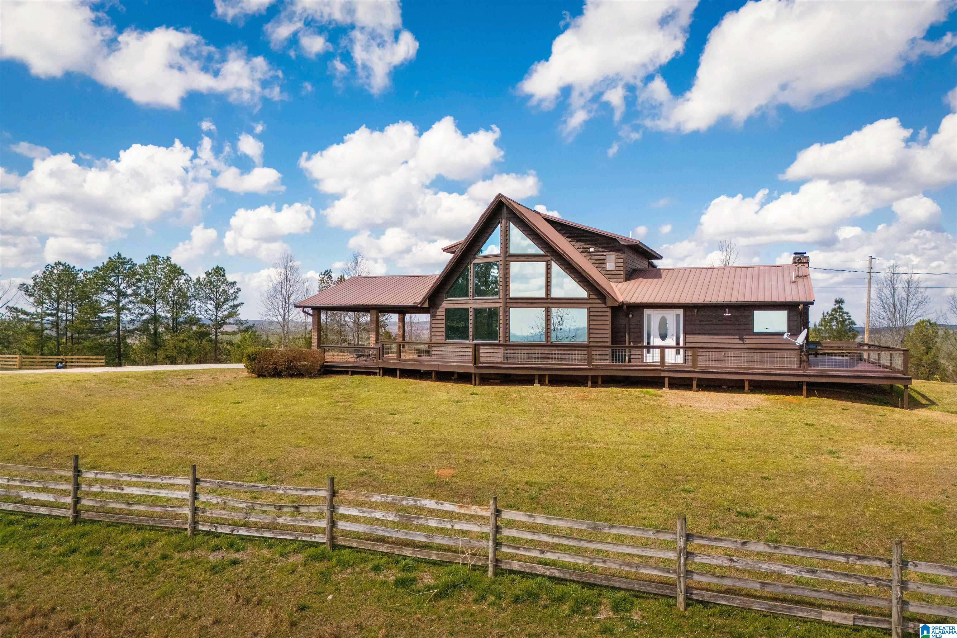 Homes for sale in Wadley, AL | 1797 County Road 15, Wadley, AL 36276 | MLS# 21446073