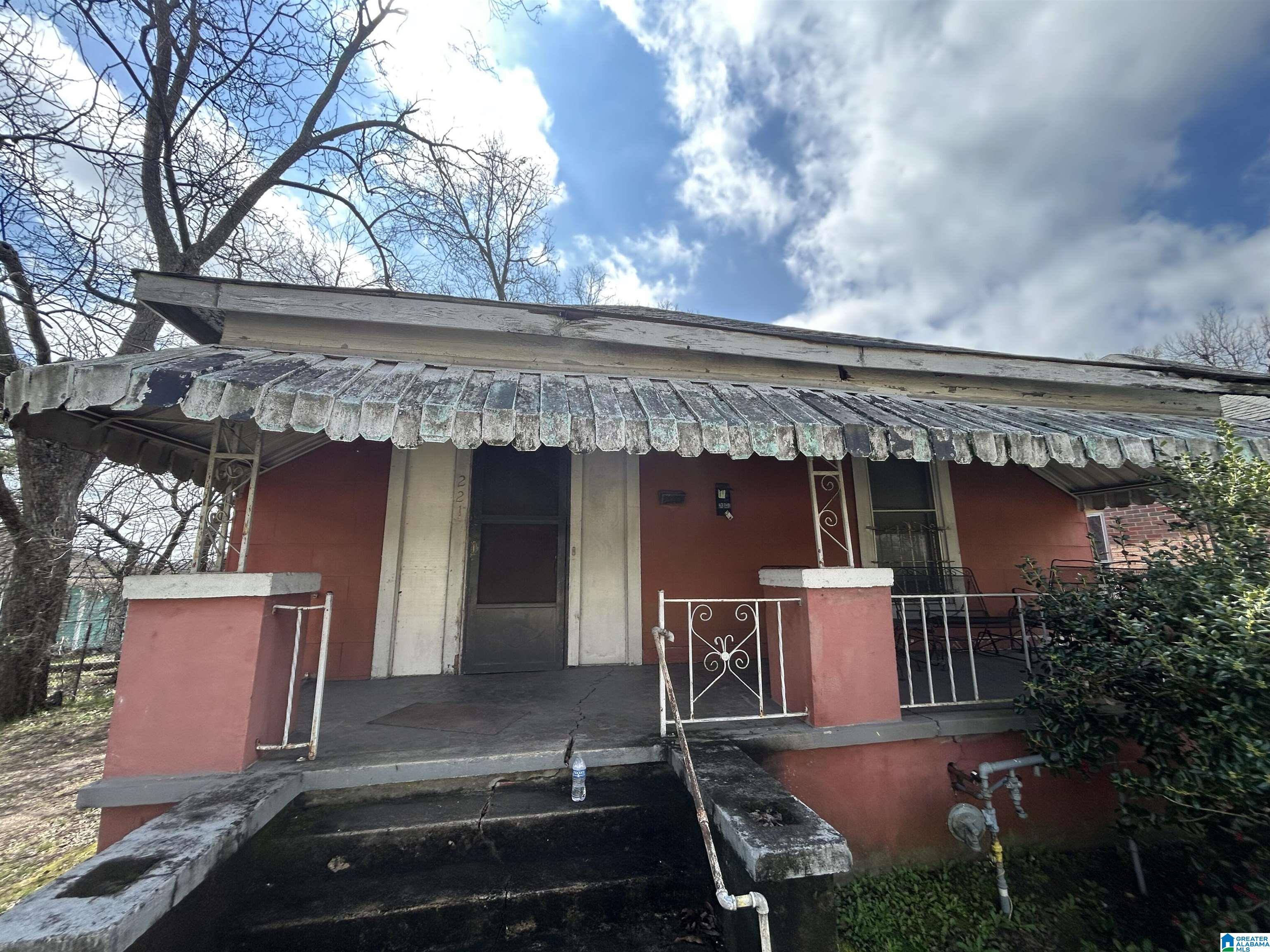 Homes for sale in Birmingham, AL | 221 10th Court N, Birmingham, AL 35204 | MLS# 21446077