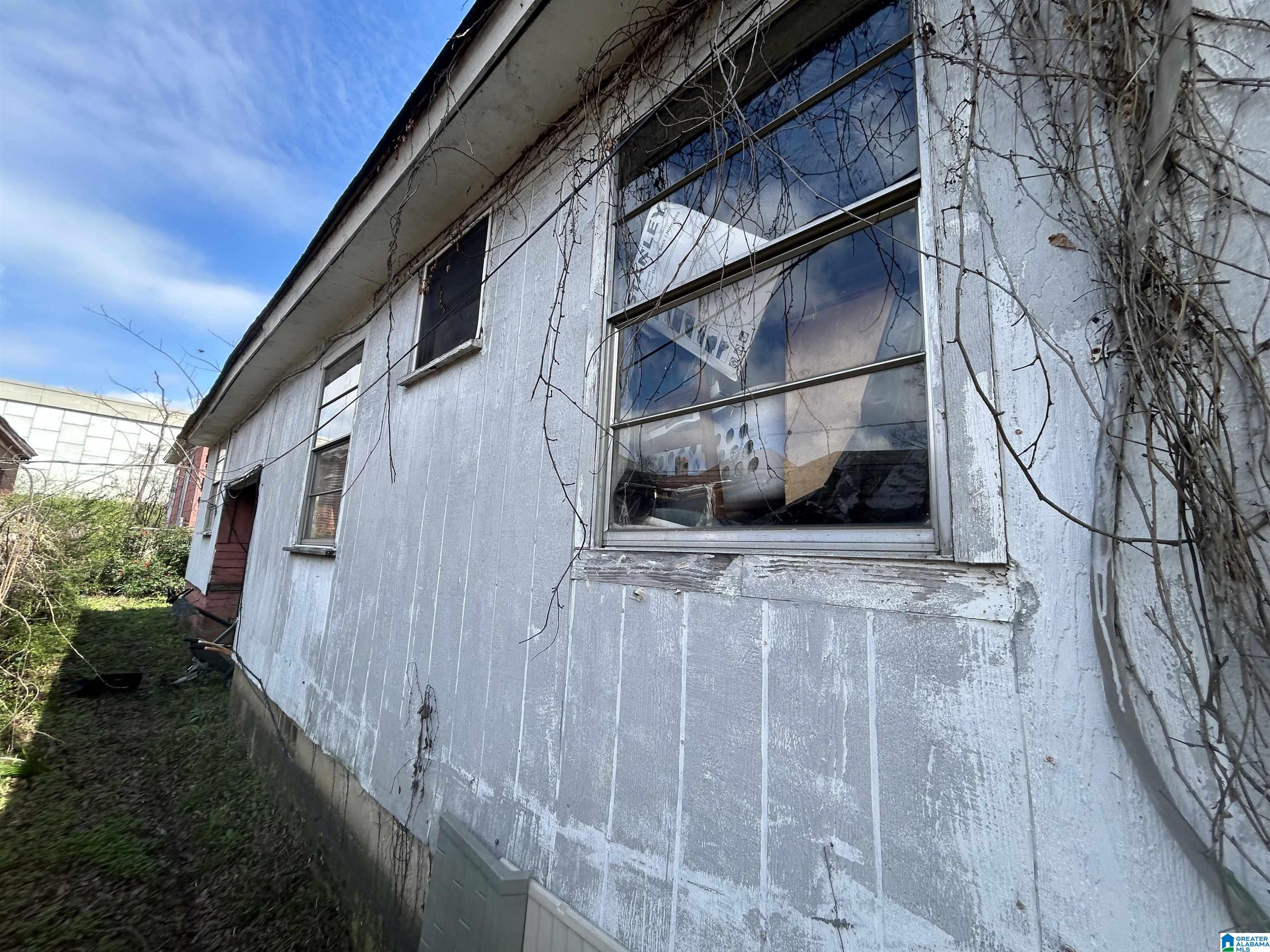 Homes for sale in Birmingham, AL | 221 10th Court N, Birmingham, AL 35204 | MLS# 21446077