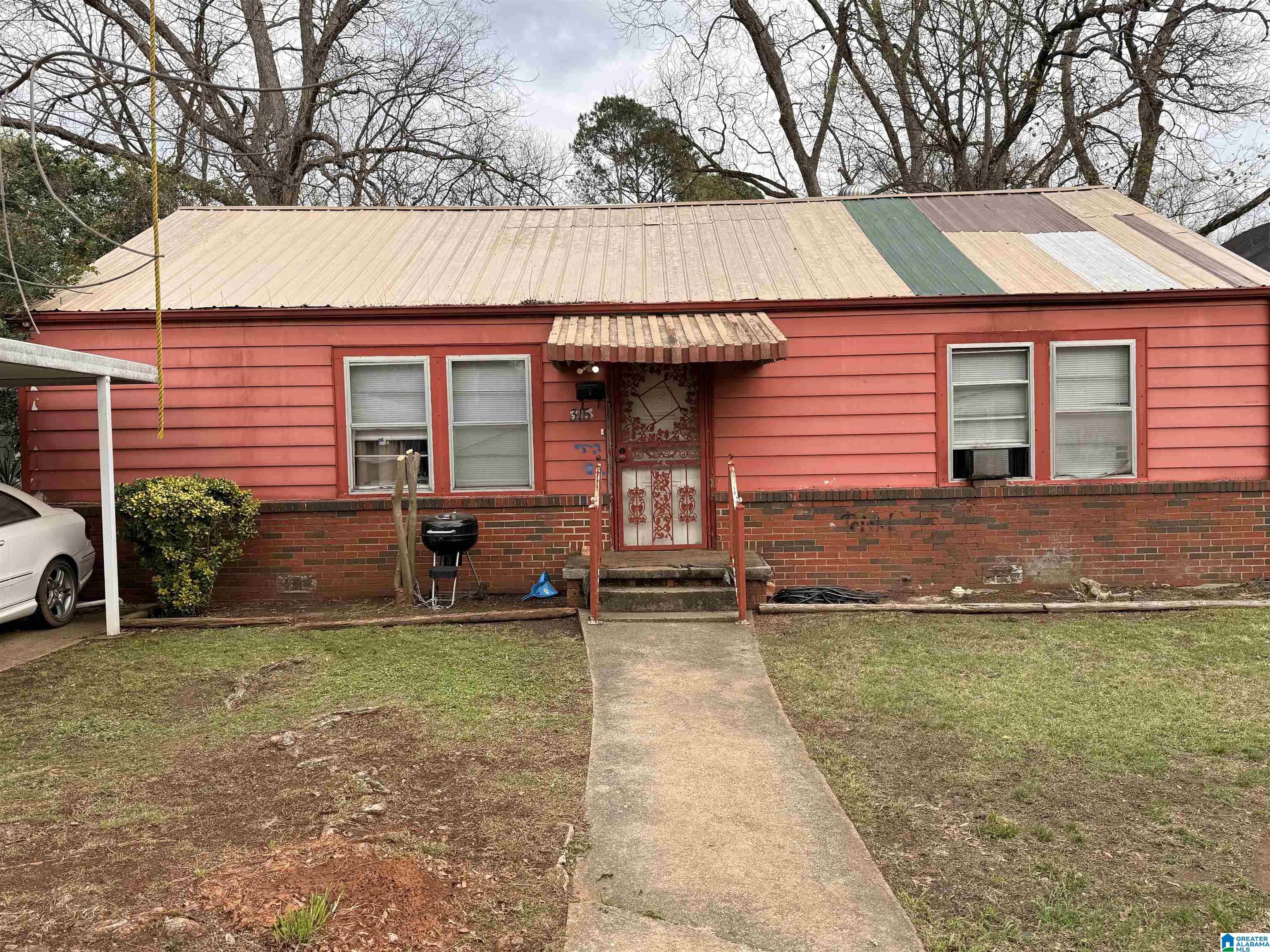 Photo 1 of Single family home for sale at 315 Jefferson Ave, Bessemer, AL 35020 | MLS# 21446085 | Listing updated on 2026-04-29