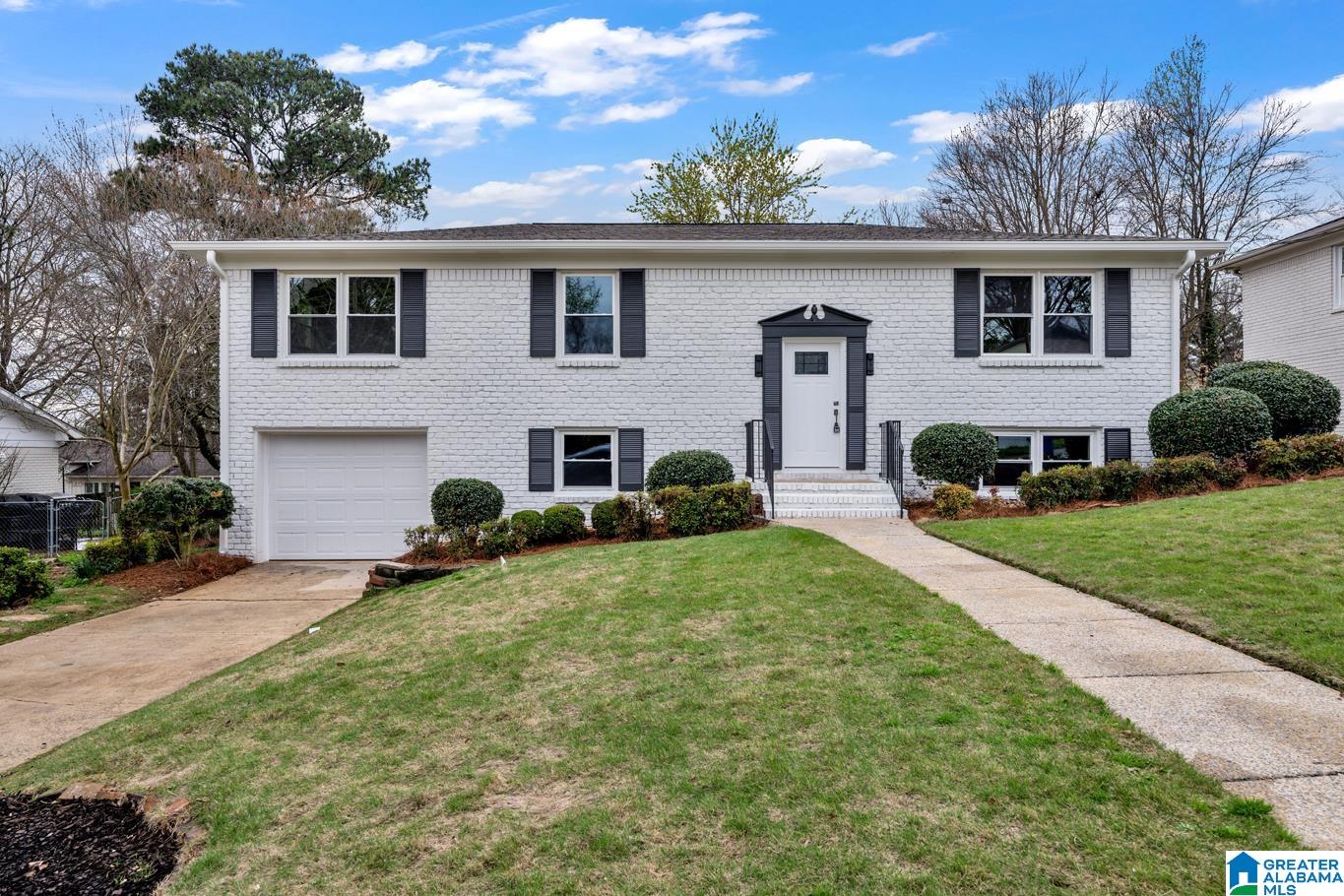 Homes for sale in Homewood, AL | 536 Edgeknoll Dr, Homewood, AL 35209 | MLS# 21446206