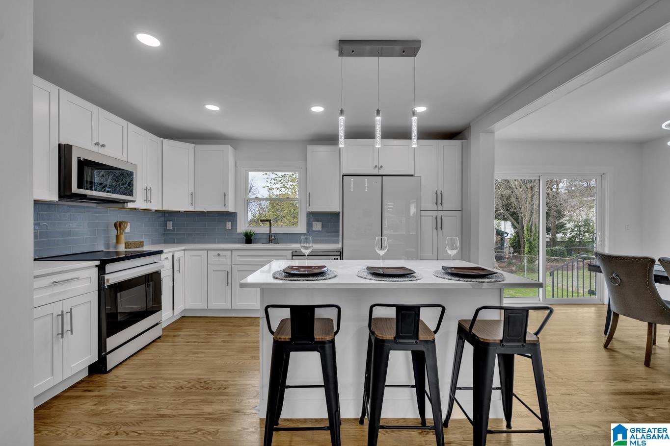 Homes for sale in Homewood, AL | 536 Edgeknoll Dr, Homewood, AL 35209 | MLS# 21446206