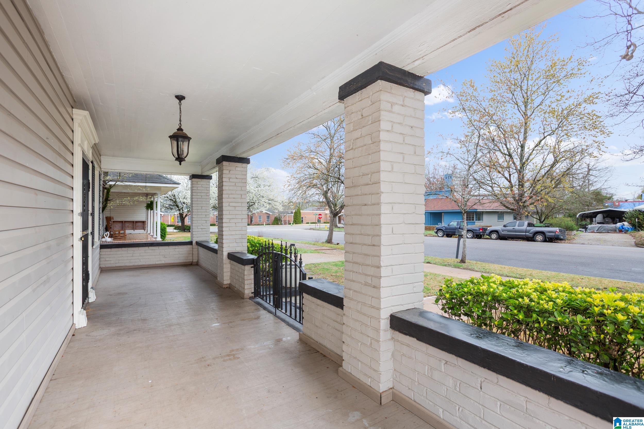 Photo 4 of Single family home for sale at 8309 1st Avenue SE, Leeds, AL 35094 | MLS# 21446252 | Listing updated on 2026-05-08