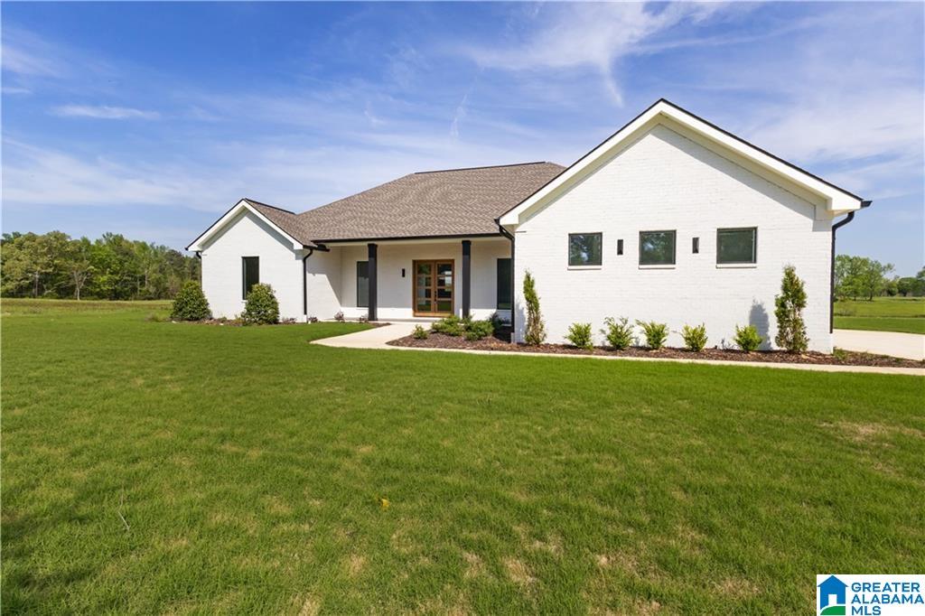 Homes for sale in Northport, AL | 11136 Hilltop Loop, Northport, AL 35475 | MLS# 21446271