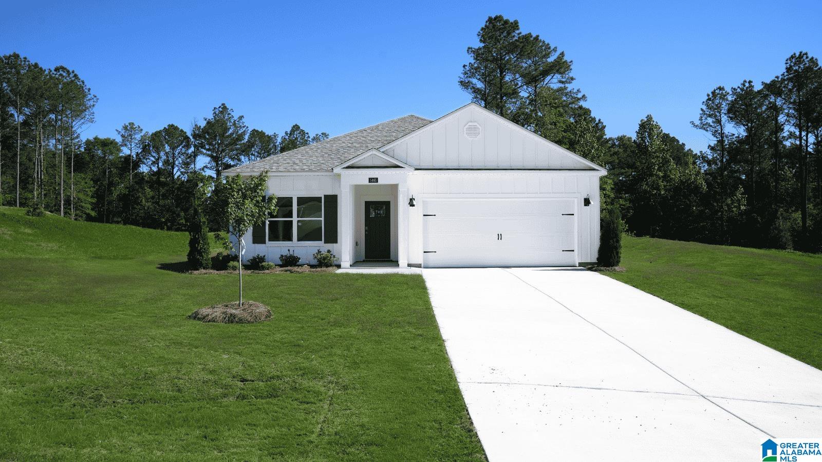 Homes for sale in Bessemer, AL | 5465 Shady Maple Dr, Bessemer, AL 35022 | MLS# 21446293