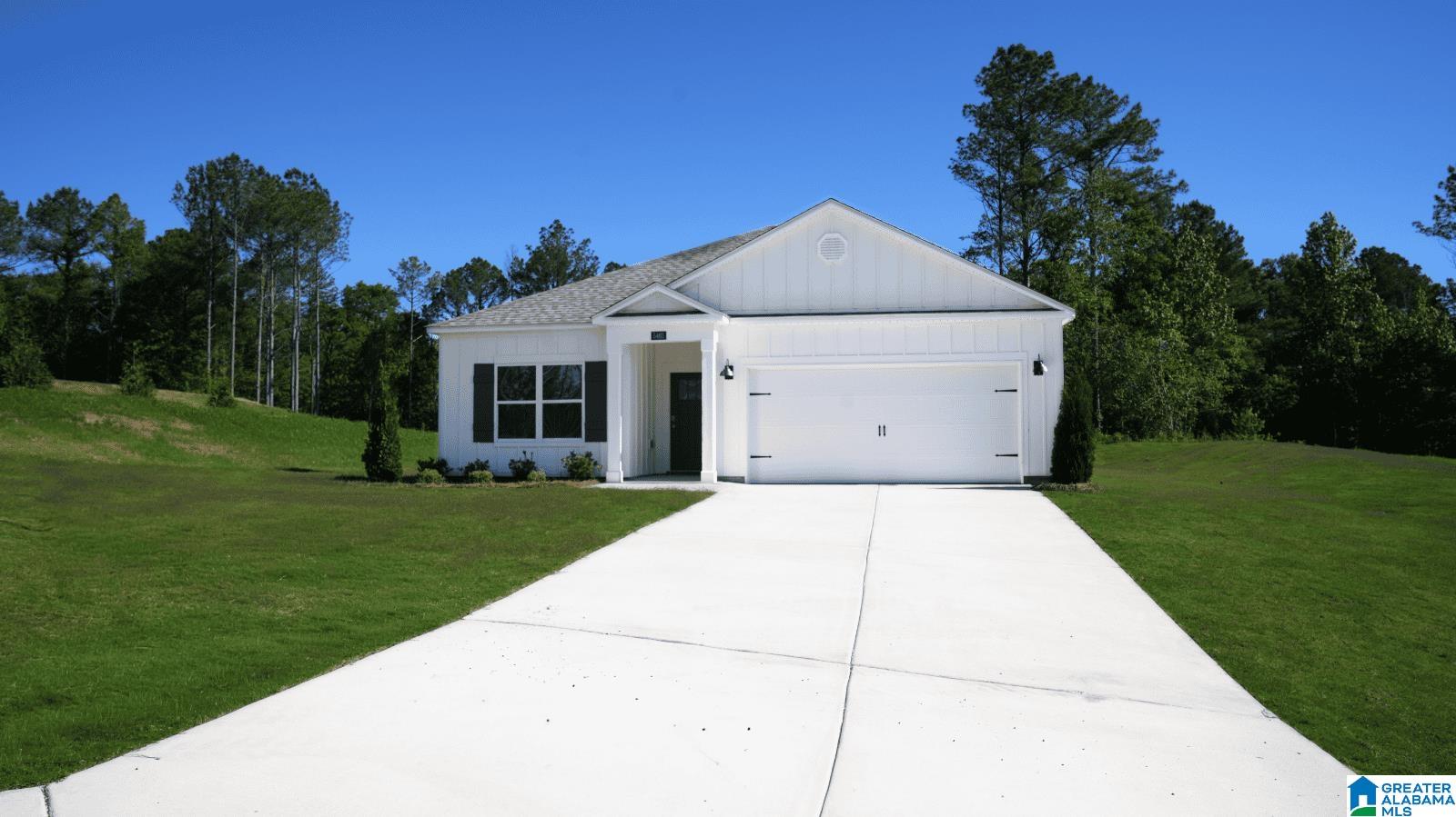 Homes for sale in Bessemer, AL | 5465 Shady Maple Dr, Bessemer, AL 35022 | MLS# 21446293