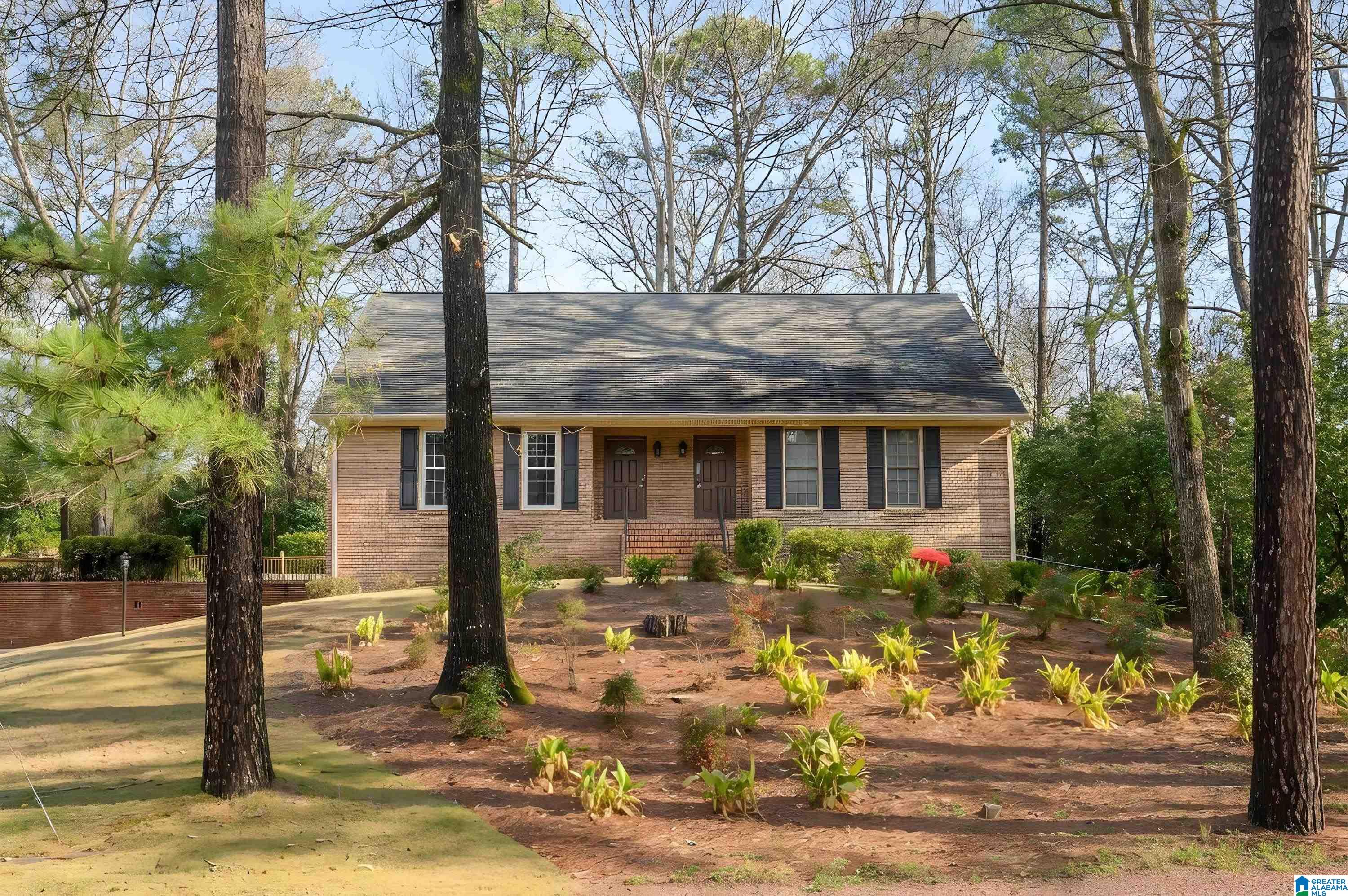 Photo 1 of Sale Pending at 1456 Al Seier Rd, Hoover, AL 35226 | MLS# 21446370 | Listing updated on 2026-04-25