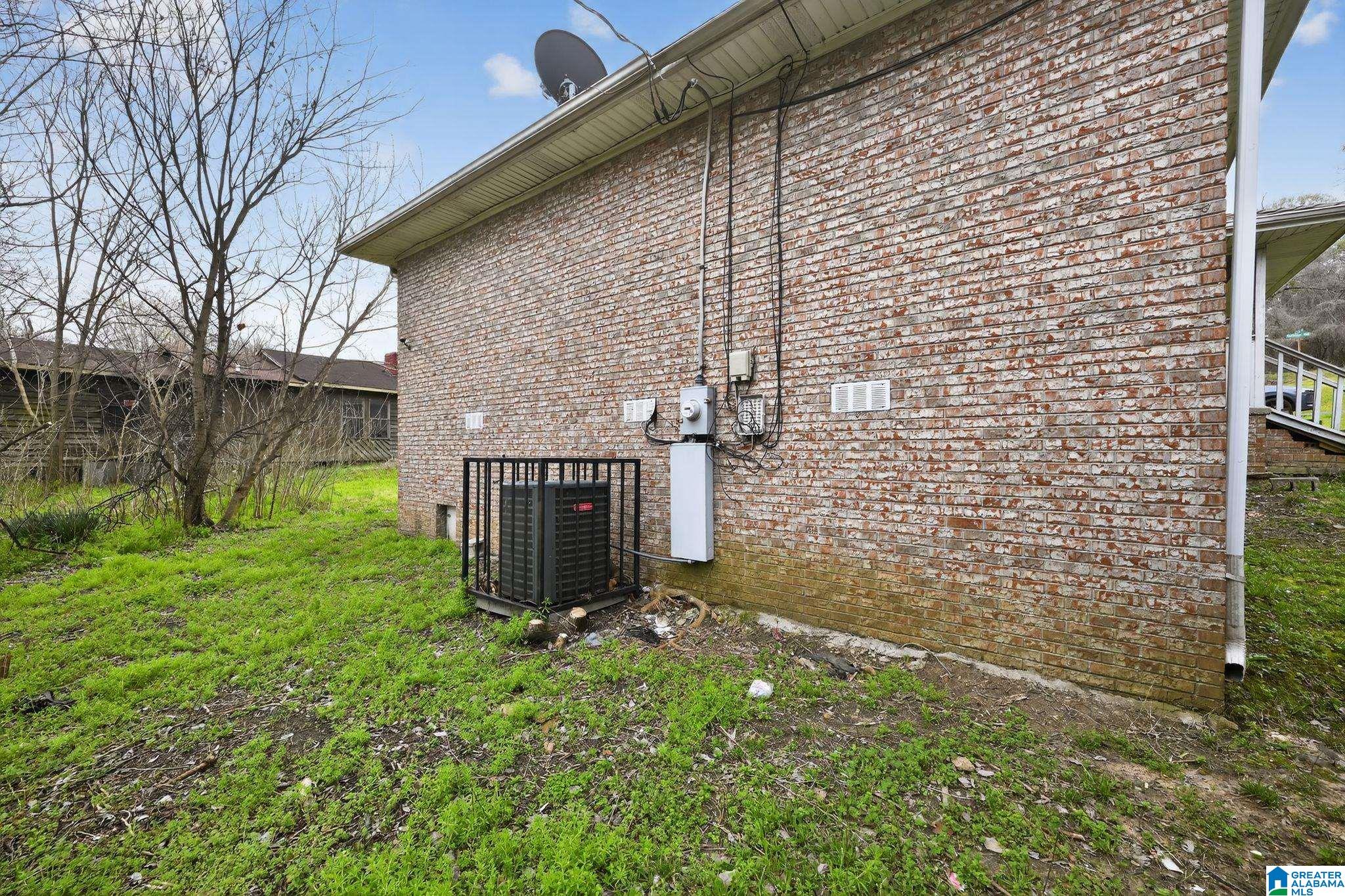 Photo 2 of Single family home for sale at 2841 42nd Avenue N, Birmingham, AL 35207 | MLS# 21446527 | Listing updated on 2026-08-03