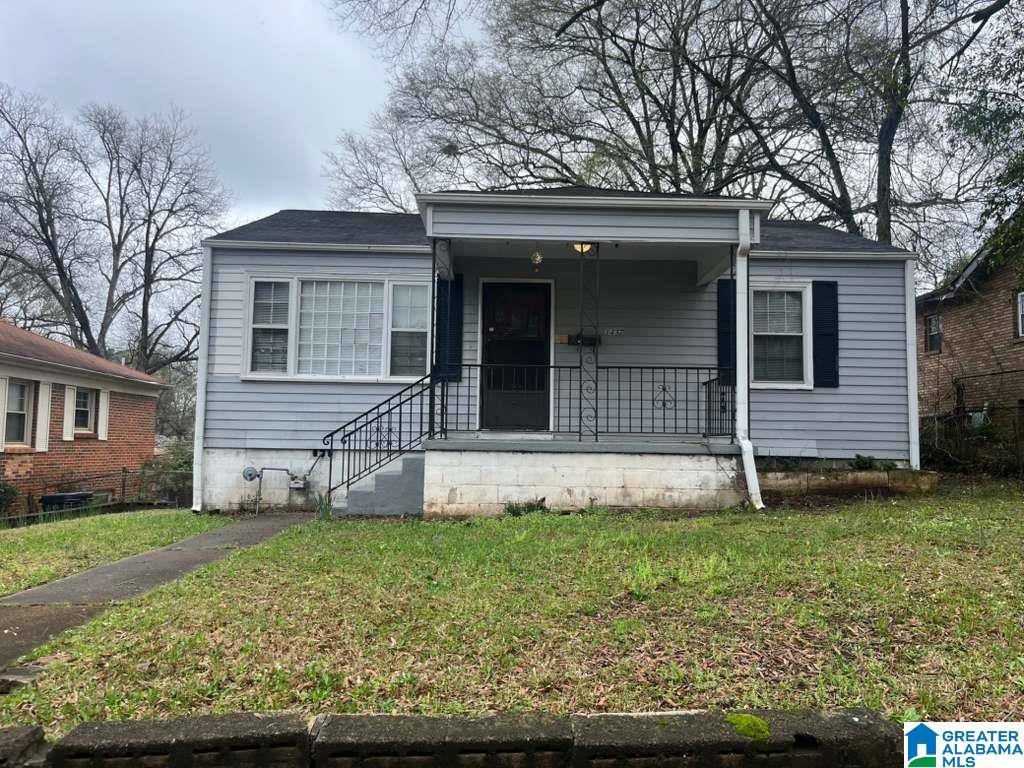 Homes for sale in Birmingham, AL | 1437 17th Street Sw, Birmingham, AL 35211 | MLS# 21446549