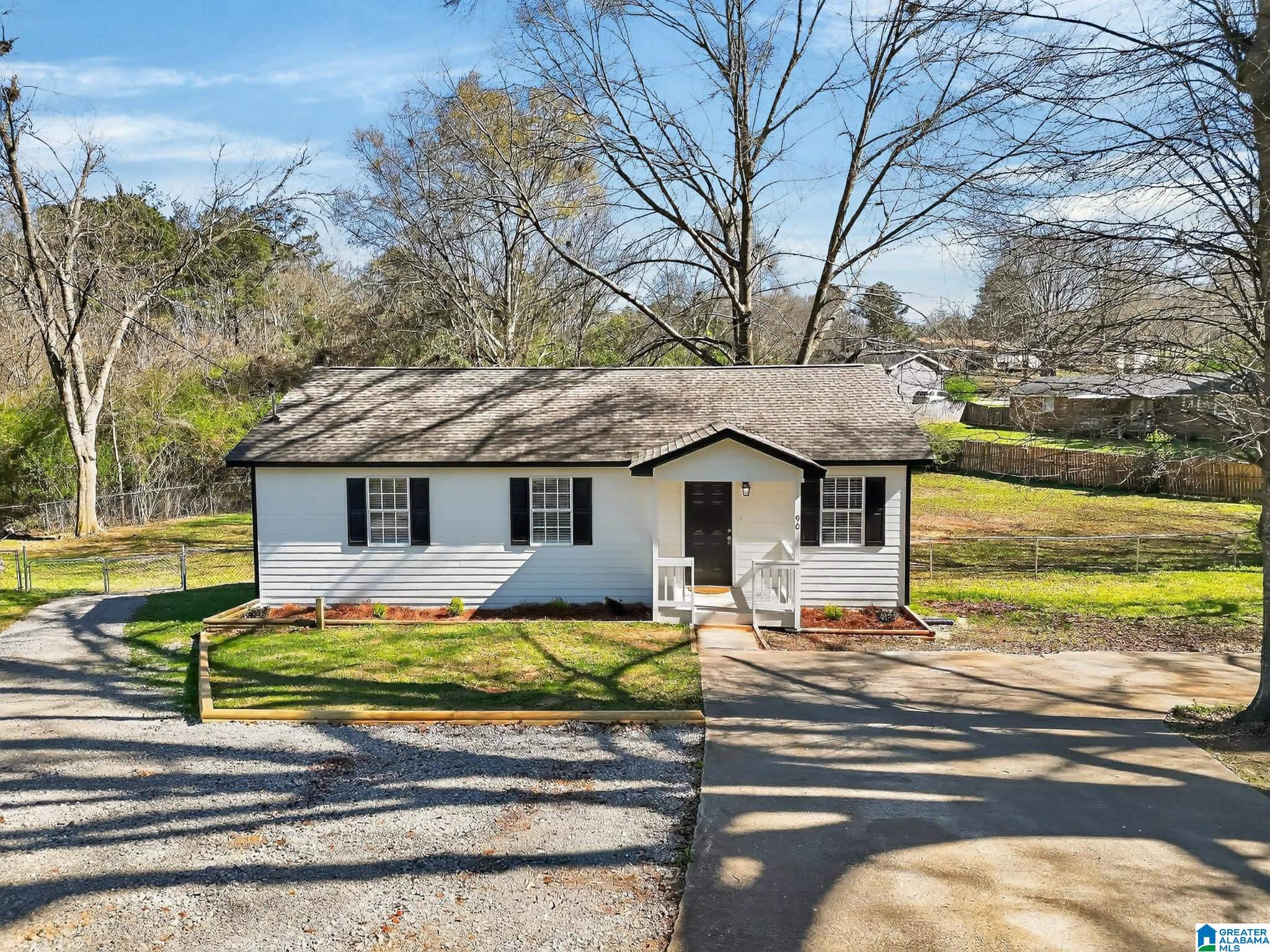 Homes for sale in Thorsby, AL | 90 Wilson Circle, Thorsby, AL 35171 | MLS# 21446585