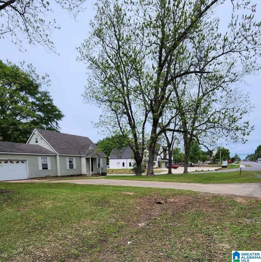 Homes for sale in Cullman, AL | 1925 Main Avenue Sw, Cullman, AL 35055 | MLS# 21446618