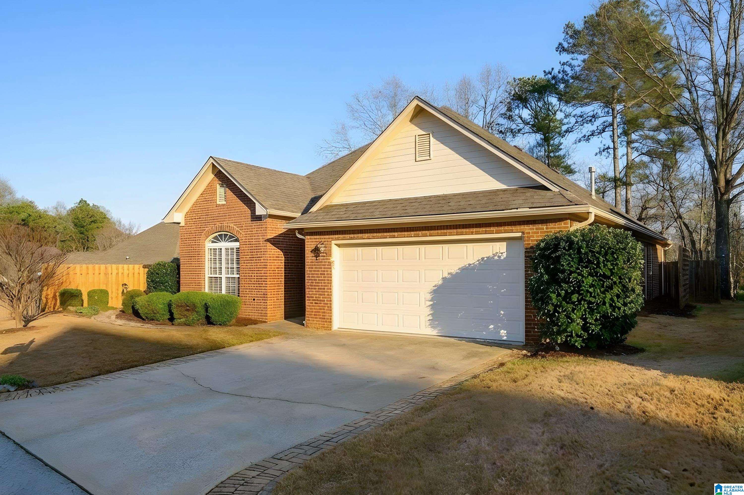 Homes for sale in Birmingham, AL | 712 Narrows Point Circle, Birmingham, AL 35242 | MLS# 21446629